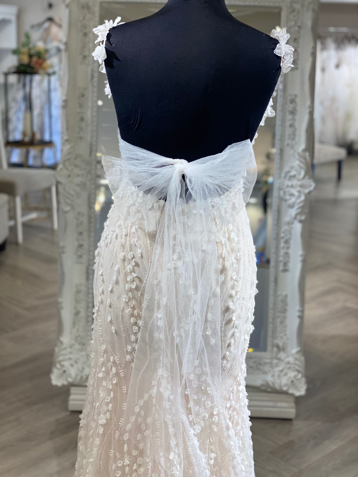 Aksha 30100018 Chic Nostalgia Wedding Gown
