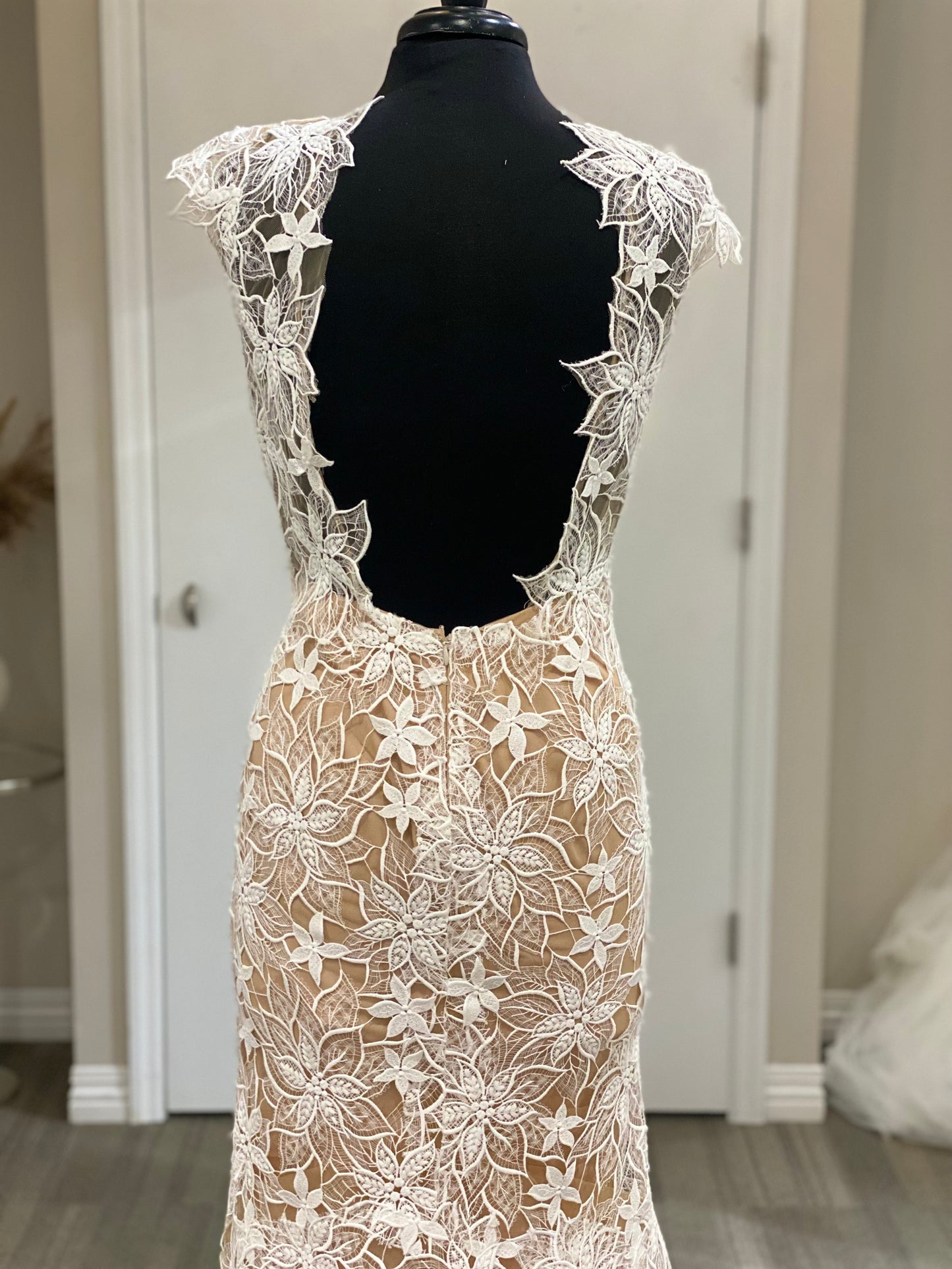Lily 101500164 Chic Nostalgia Wedding Gown