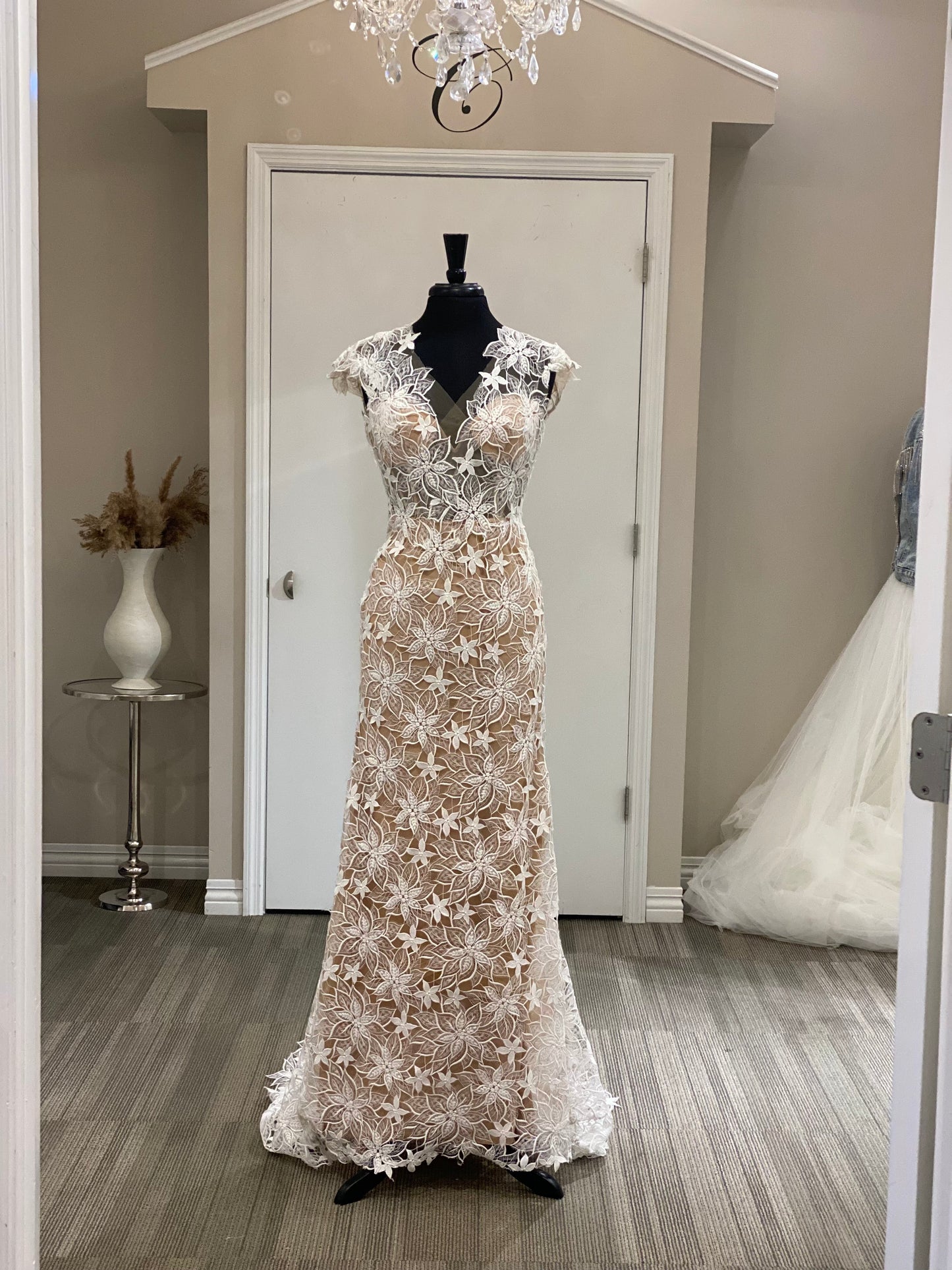 Lily 101500164 Chic Nostalgia Wedding Gown