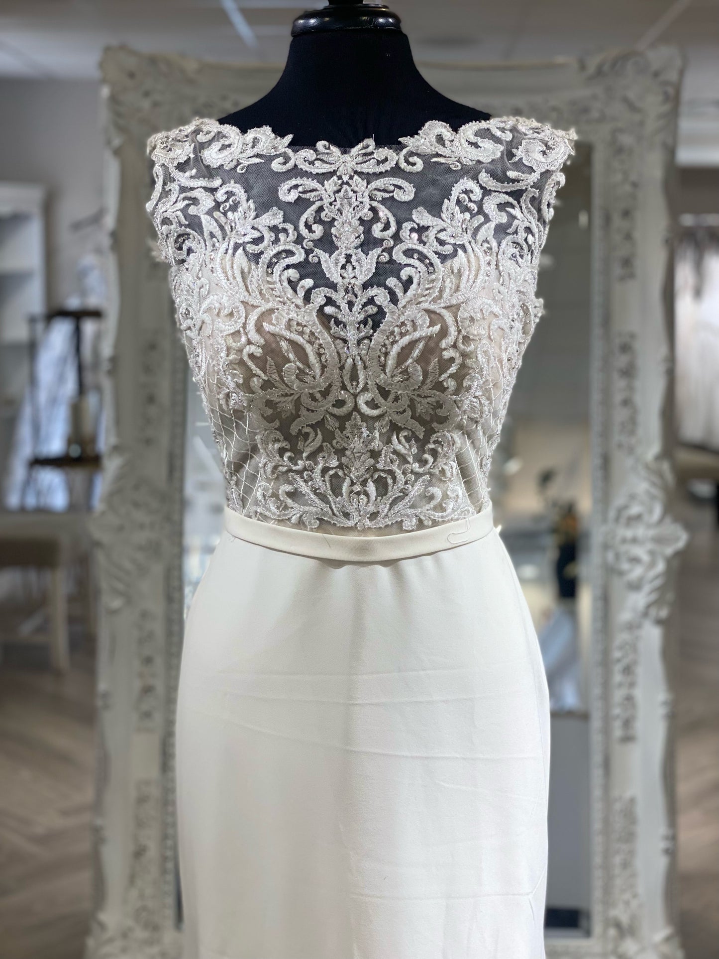 Jayleen 8MC656 Maggie Sottero Wedding Gown