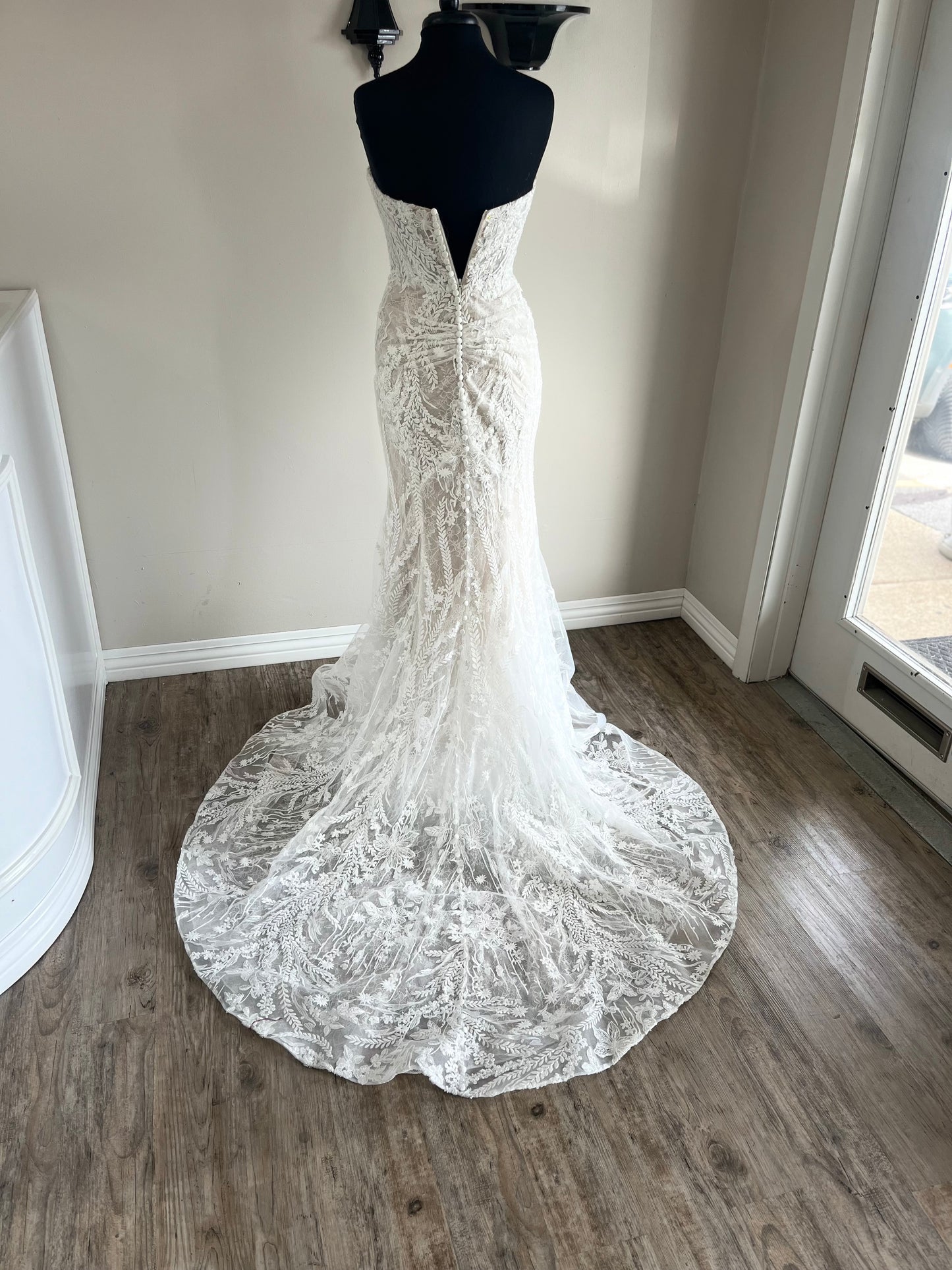 122231 Abigail Calla Blanche Wedding Gown