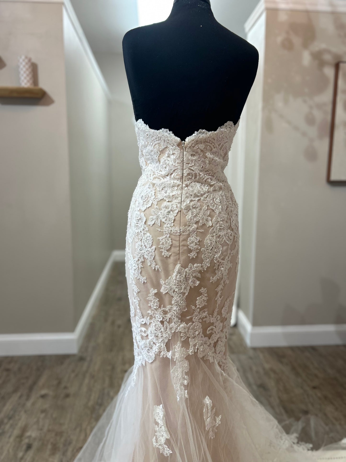 Enzoani Katerina Wedding Gown