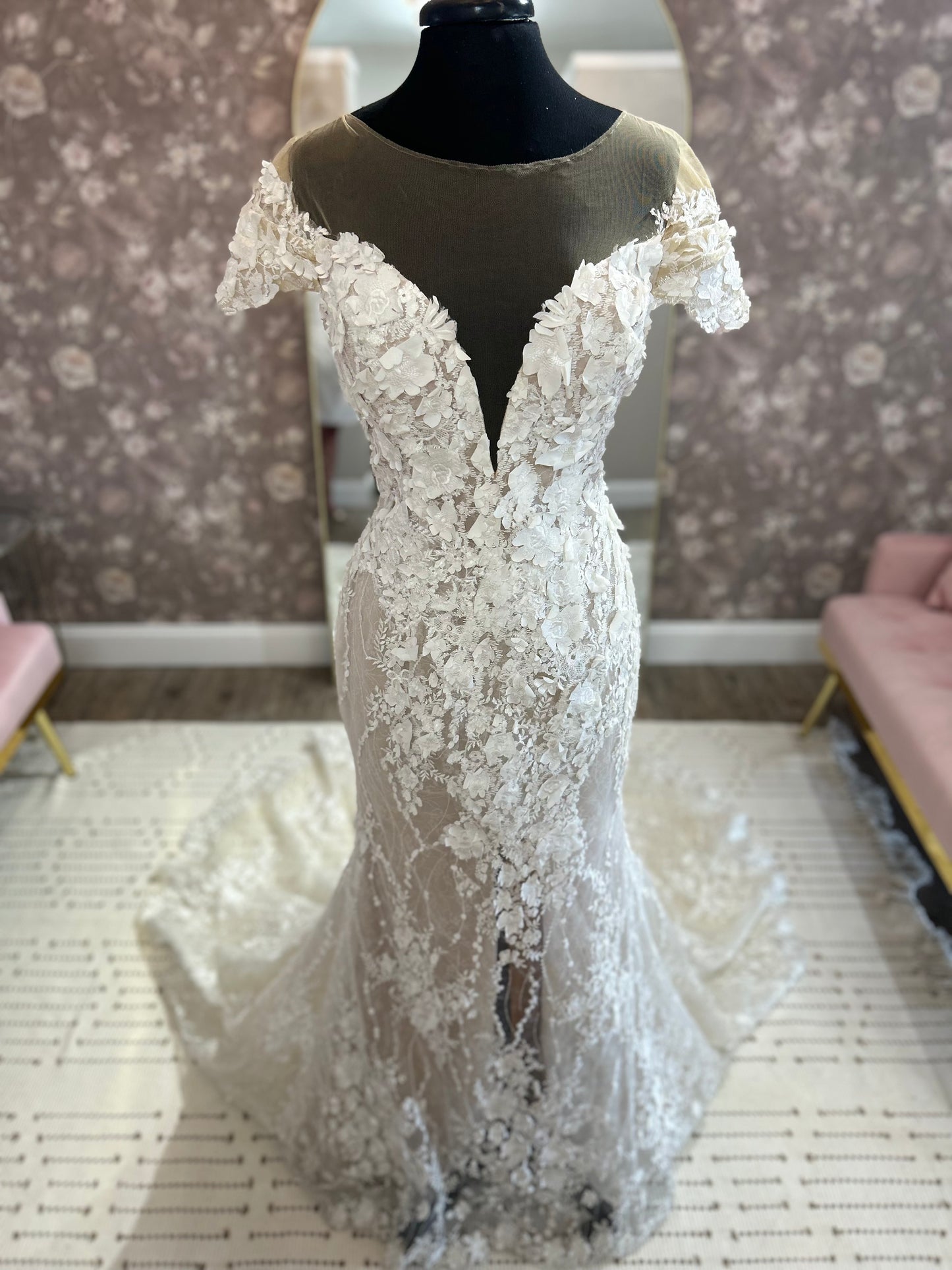 Mon Cheri Martin Thornburg 119260 MEREDITH Wedding Gown