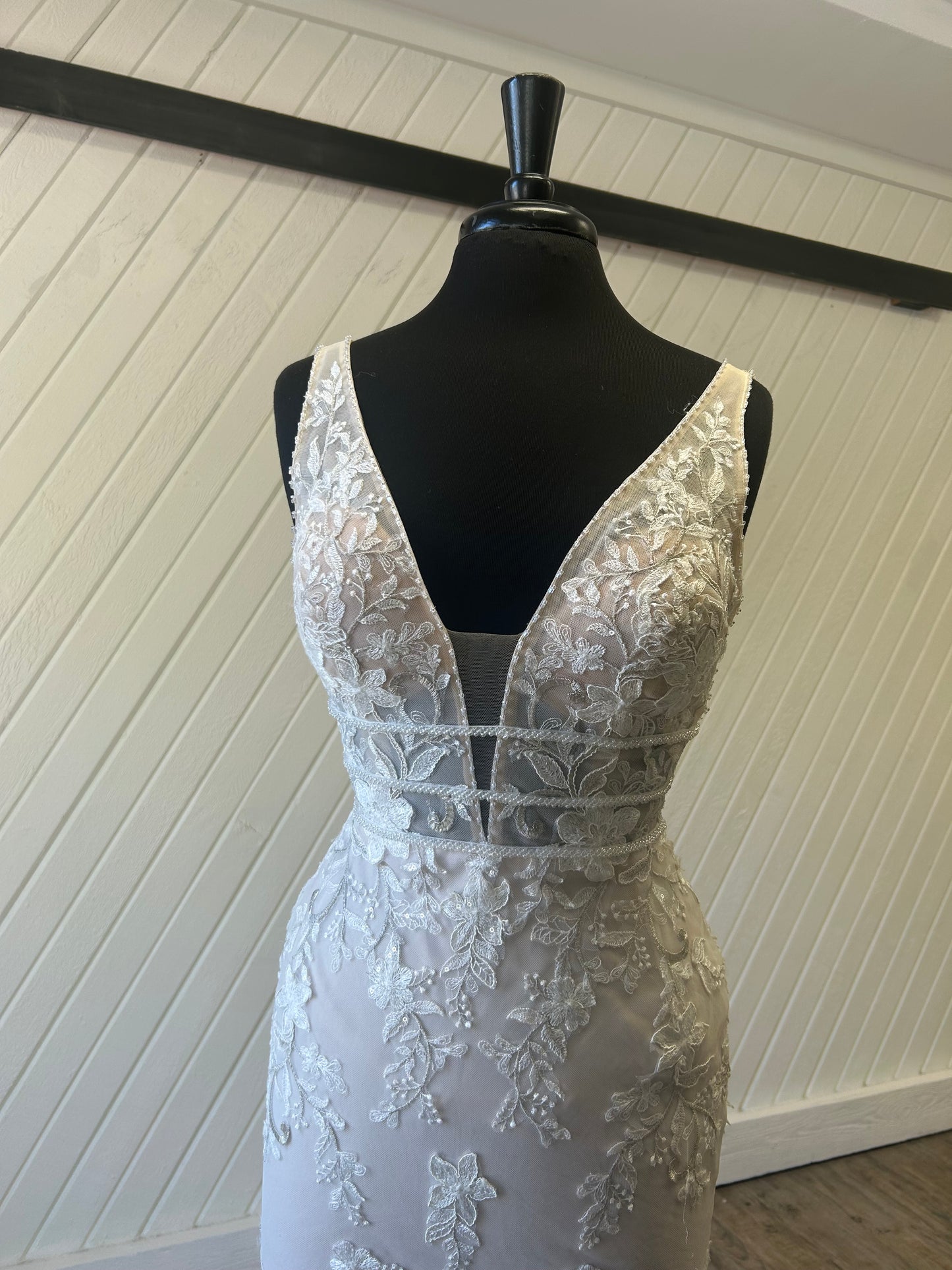 Maggie Rebecca Ingram Angie 21RT377 Wedding Gown