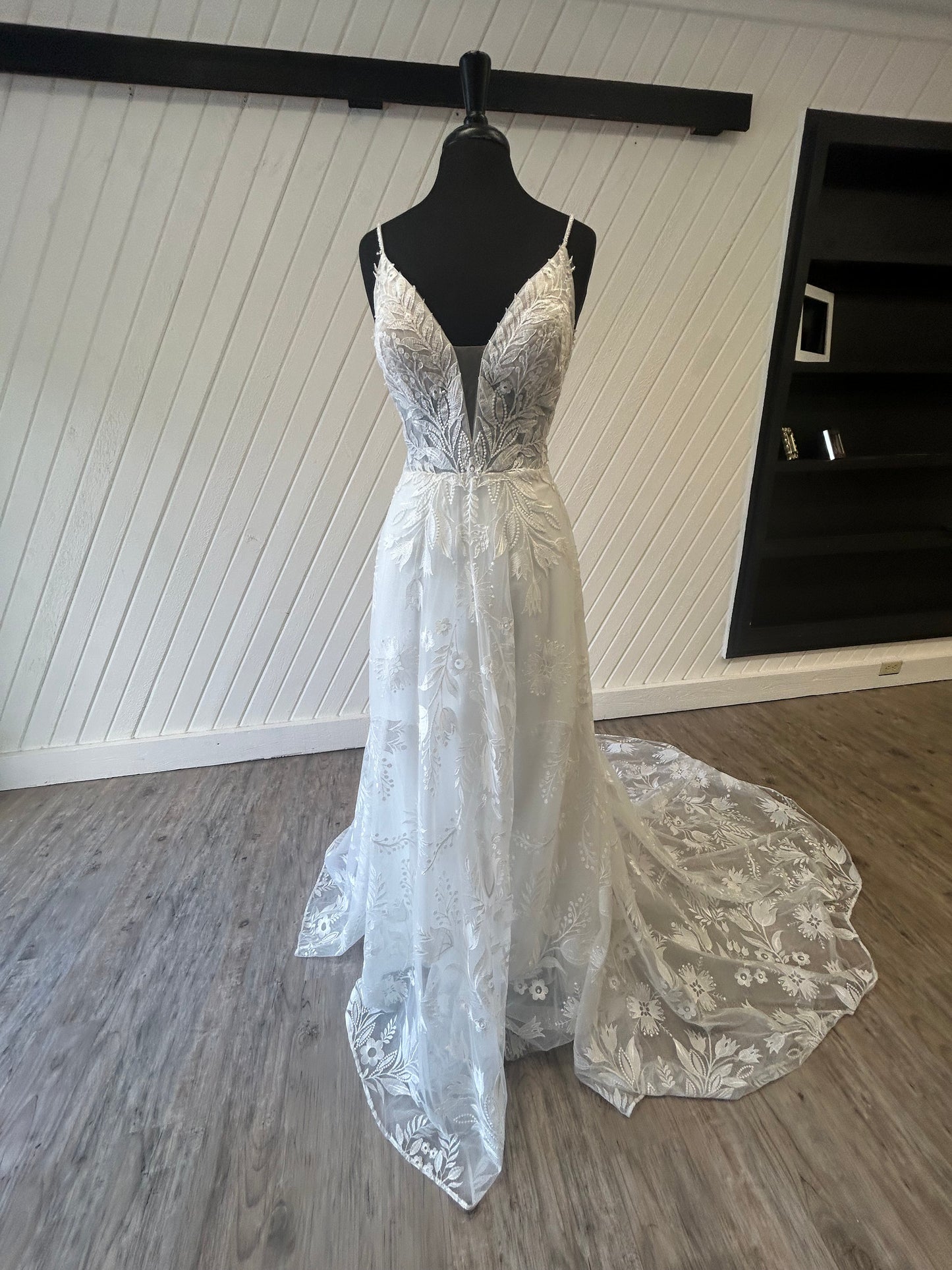 Maggie Sottero Keisha 23MB065A01 Wedding Gown