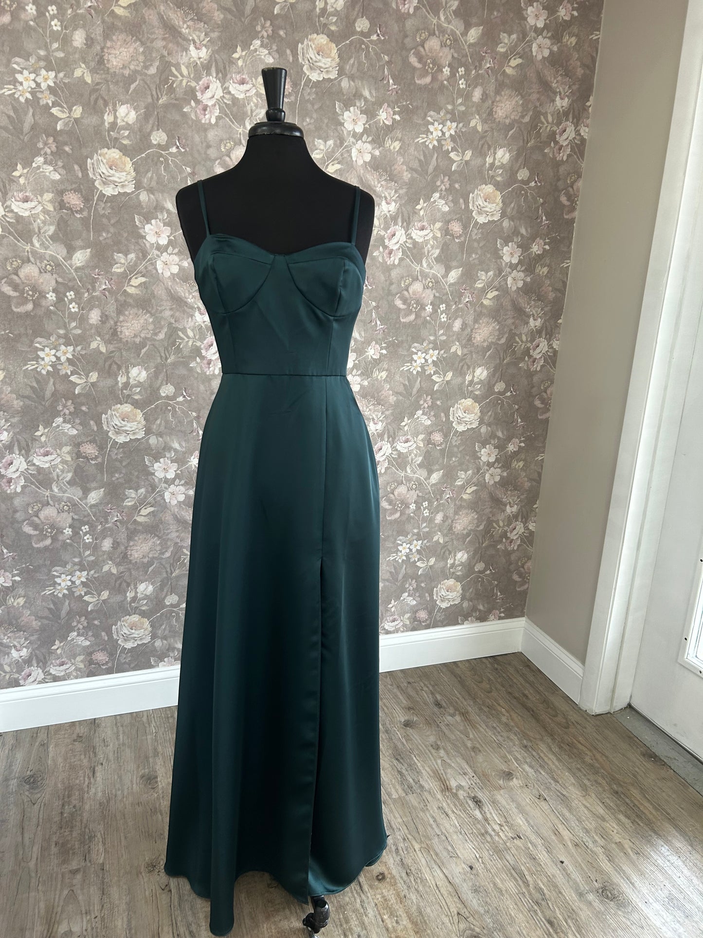 Dessy Design Group LB046 in Evergreen