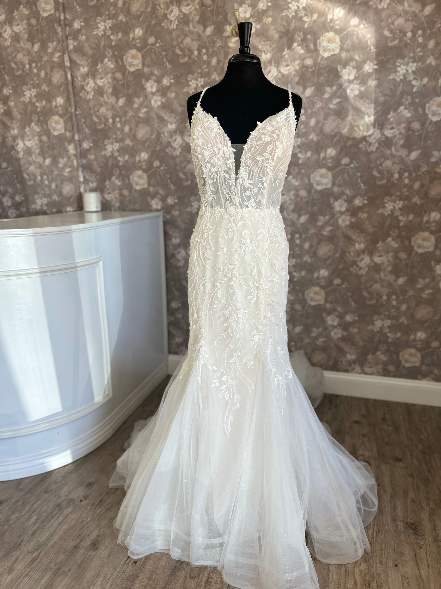 Maggie Sottero Ernestine 23MS681A01 Wedding Gown