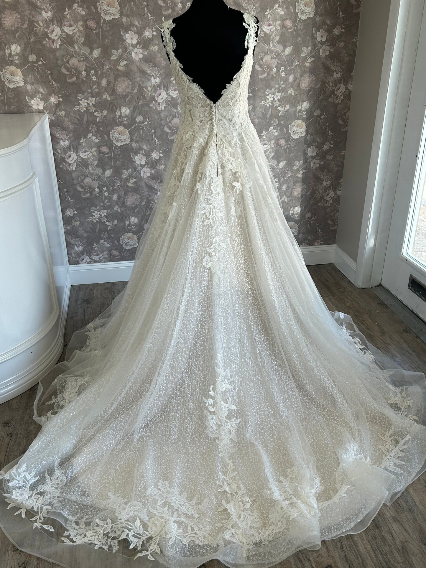 Maggie Sottero Carmella 9MC107 Wedding Gown