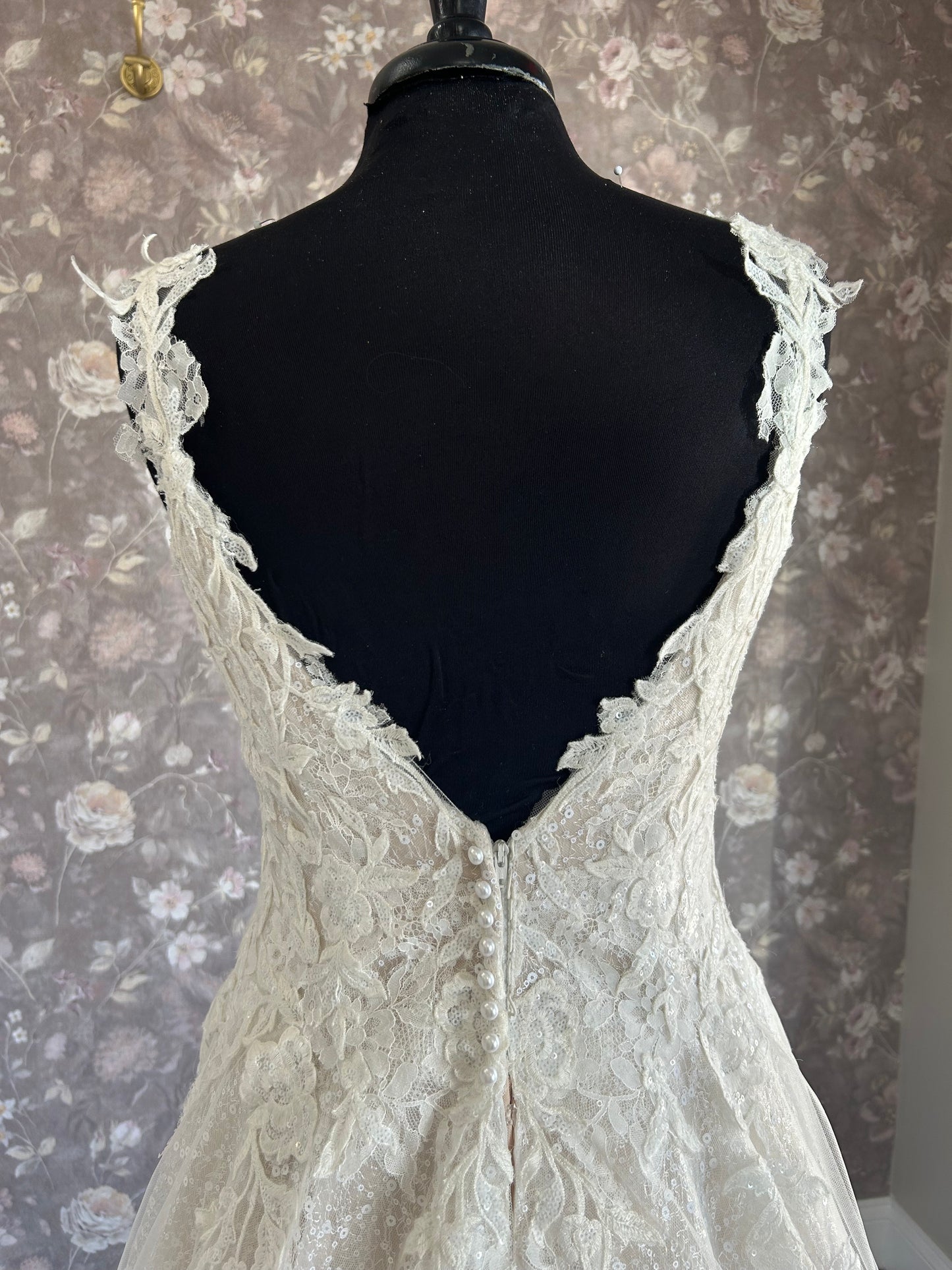 Maggie Sottero Carmella 9MC107 Wedding Gown