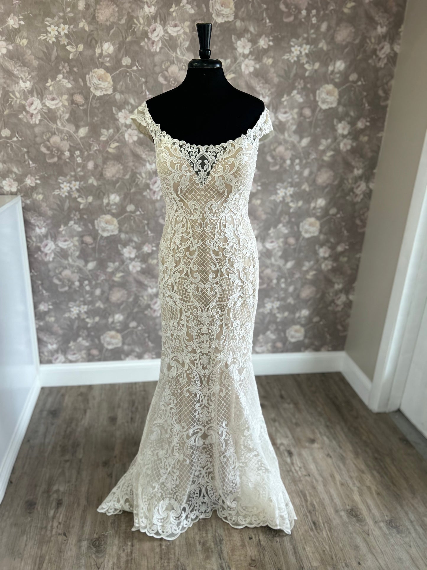 Allure Madison James MJ517 Wedding Gown