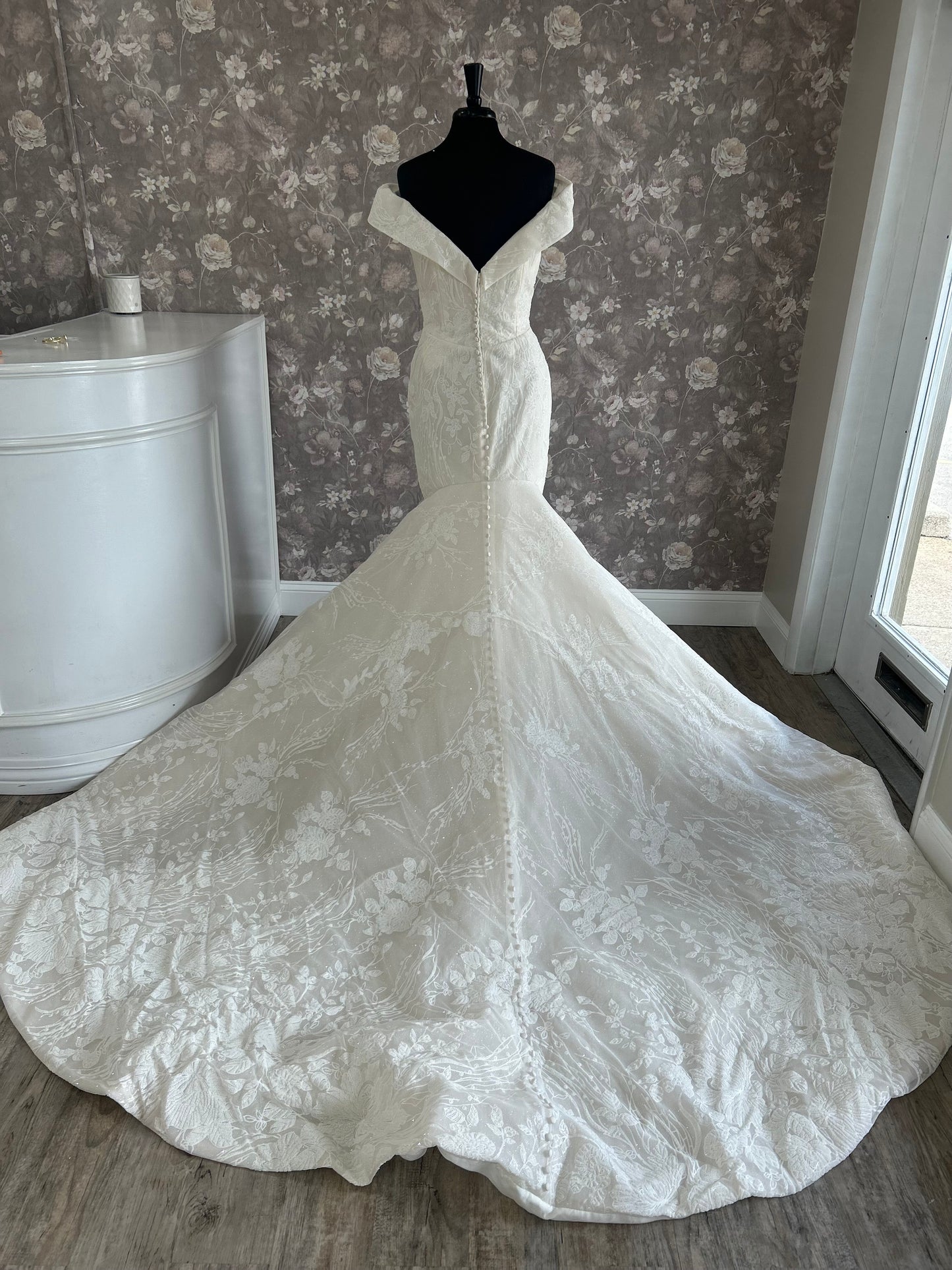 Maggie Sottero Thomas Marie 23SZ043A01 Wedding Gown