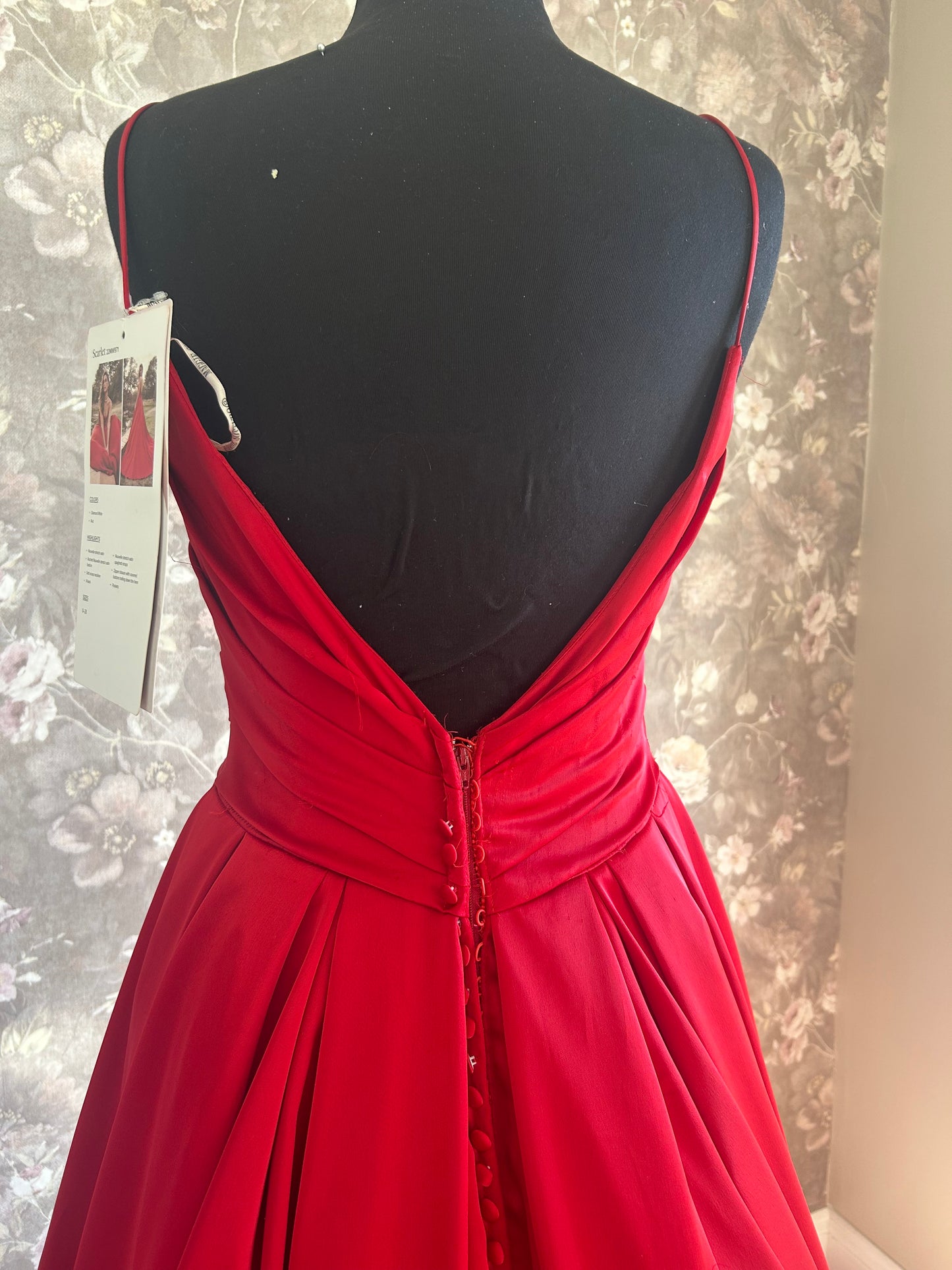 Maggie Sottero Scarlet 22MW971B01 (With Slit) Wedding Gown