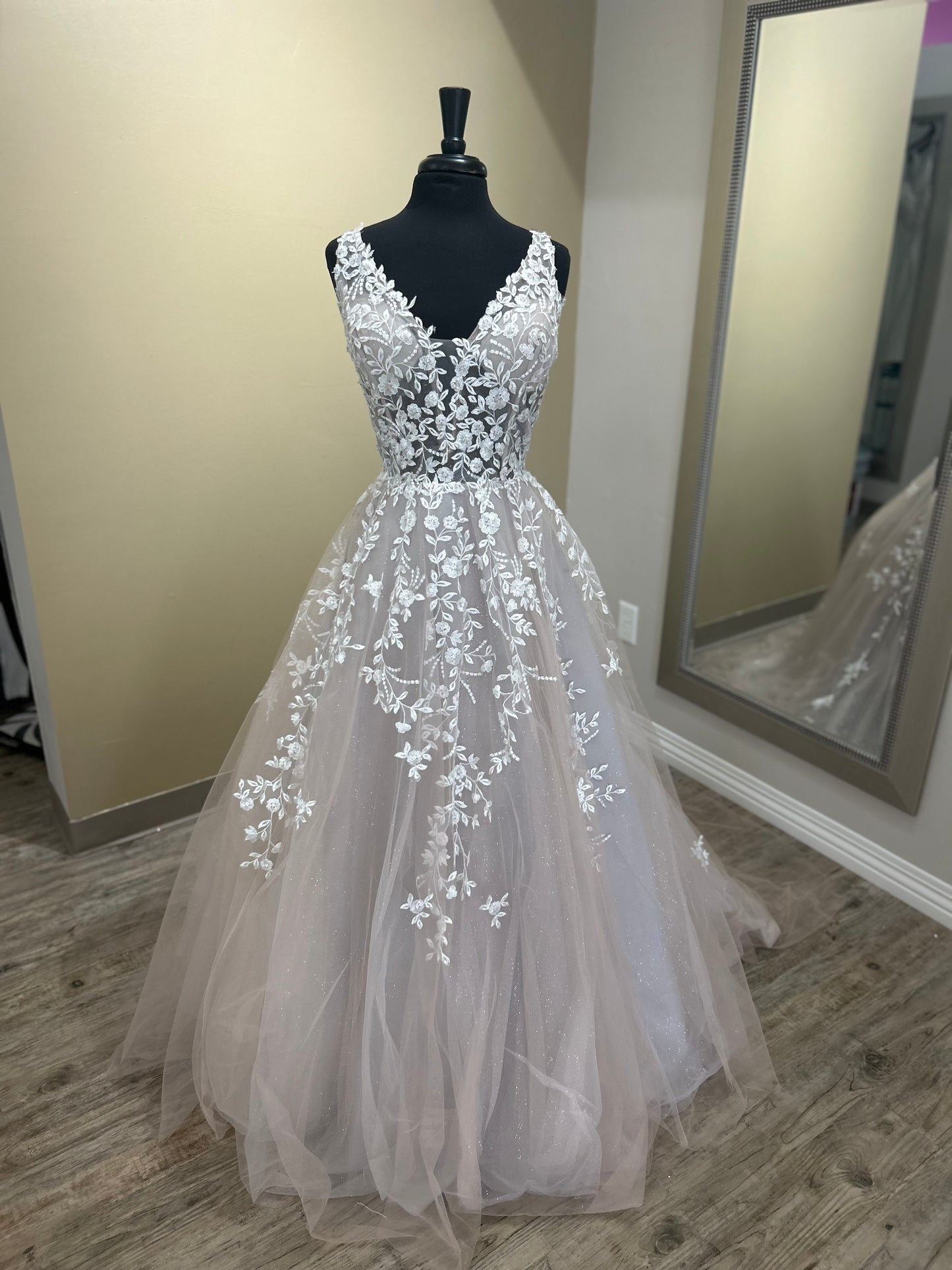 Alyce Paris 61106 Wedding Gown