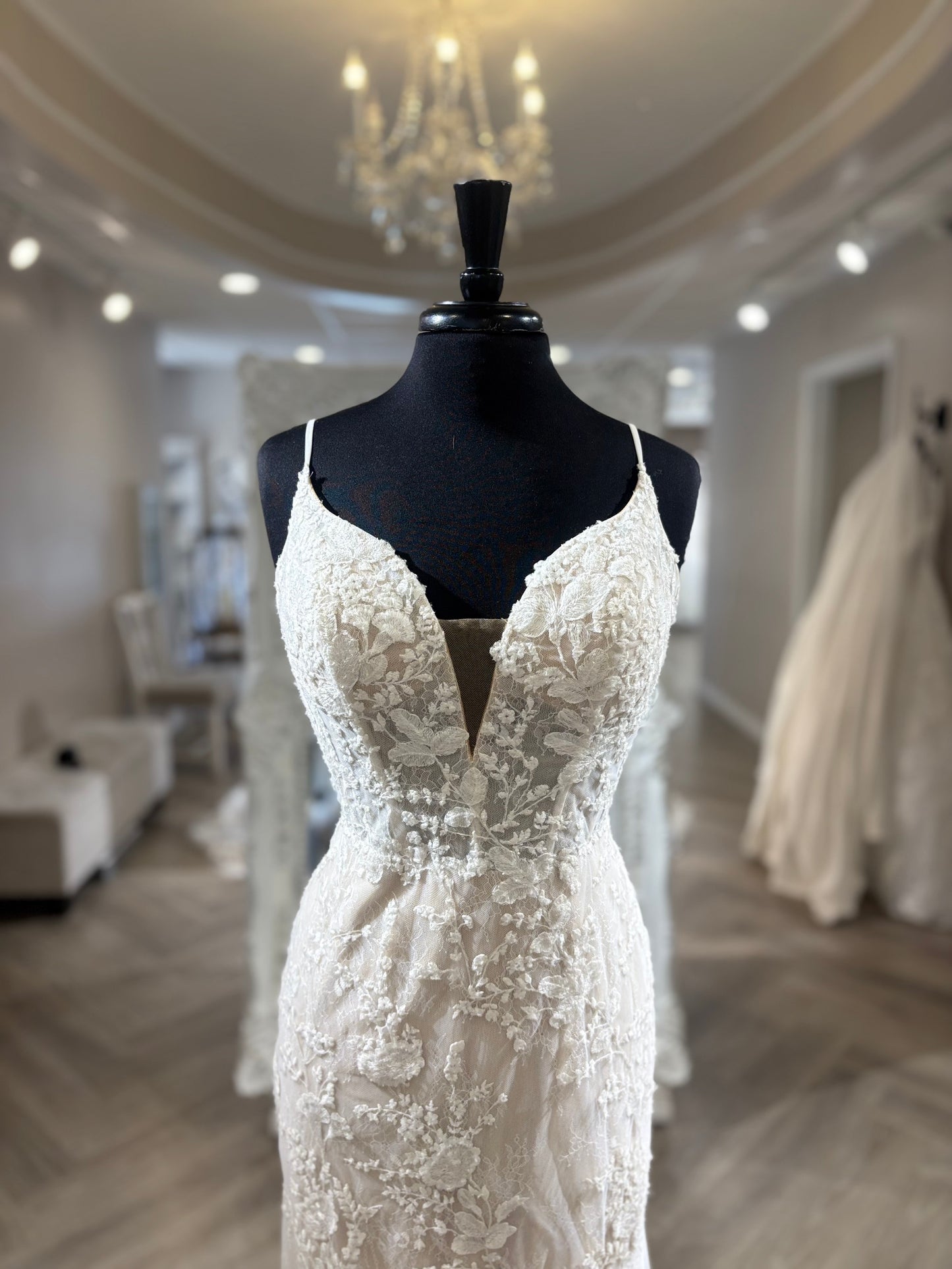 Calla L'amour LA21106 Analisa Wedding Gown