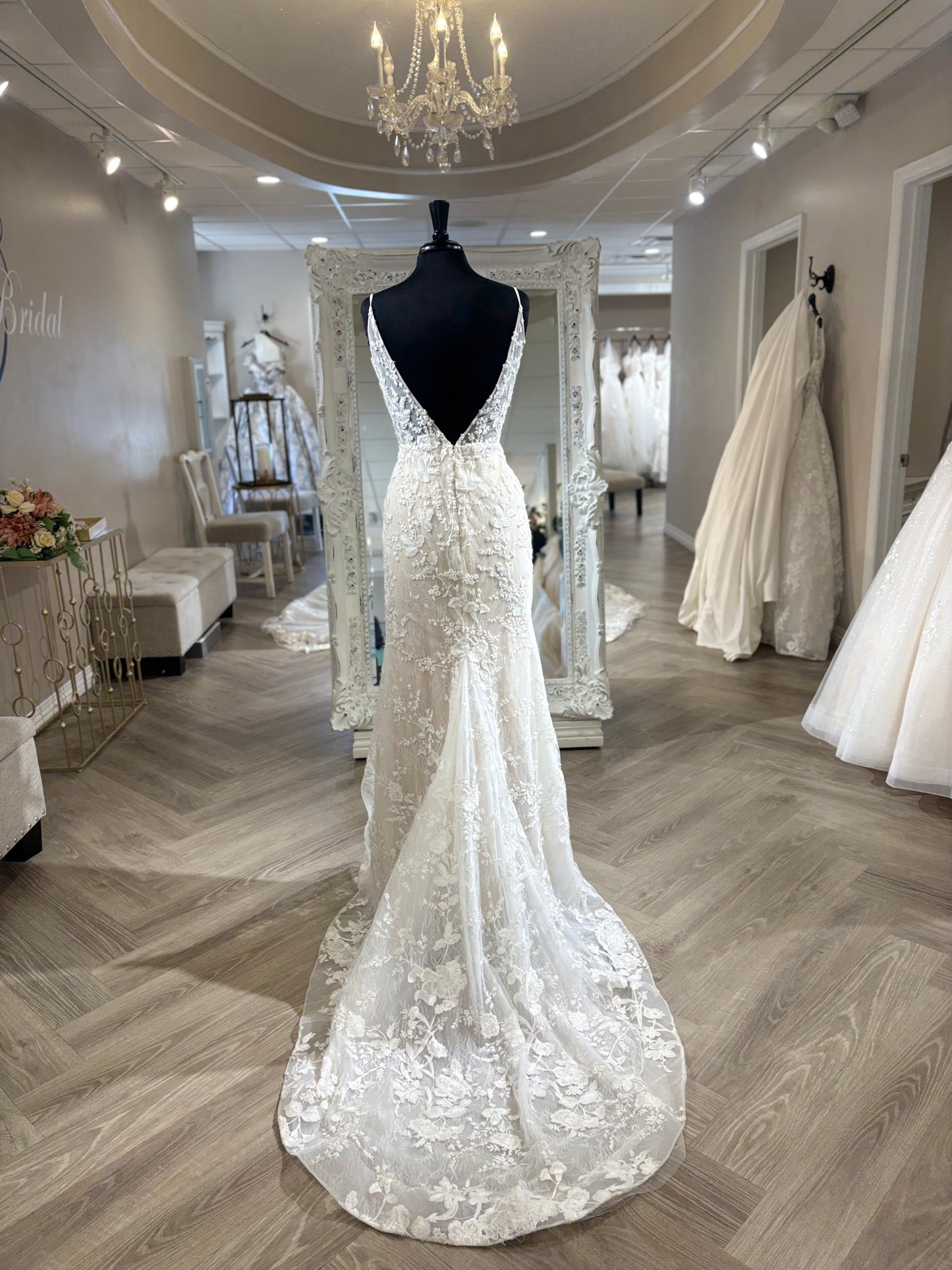 Calla L'amour LA21106 Analisa Wedding Gown
