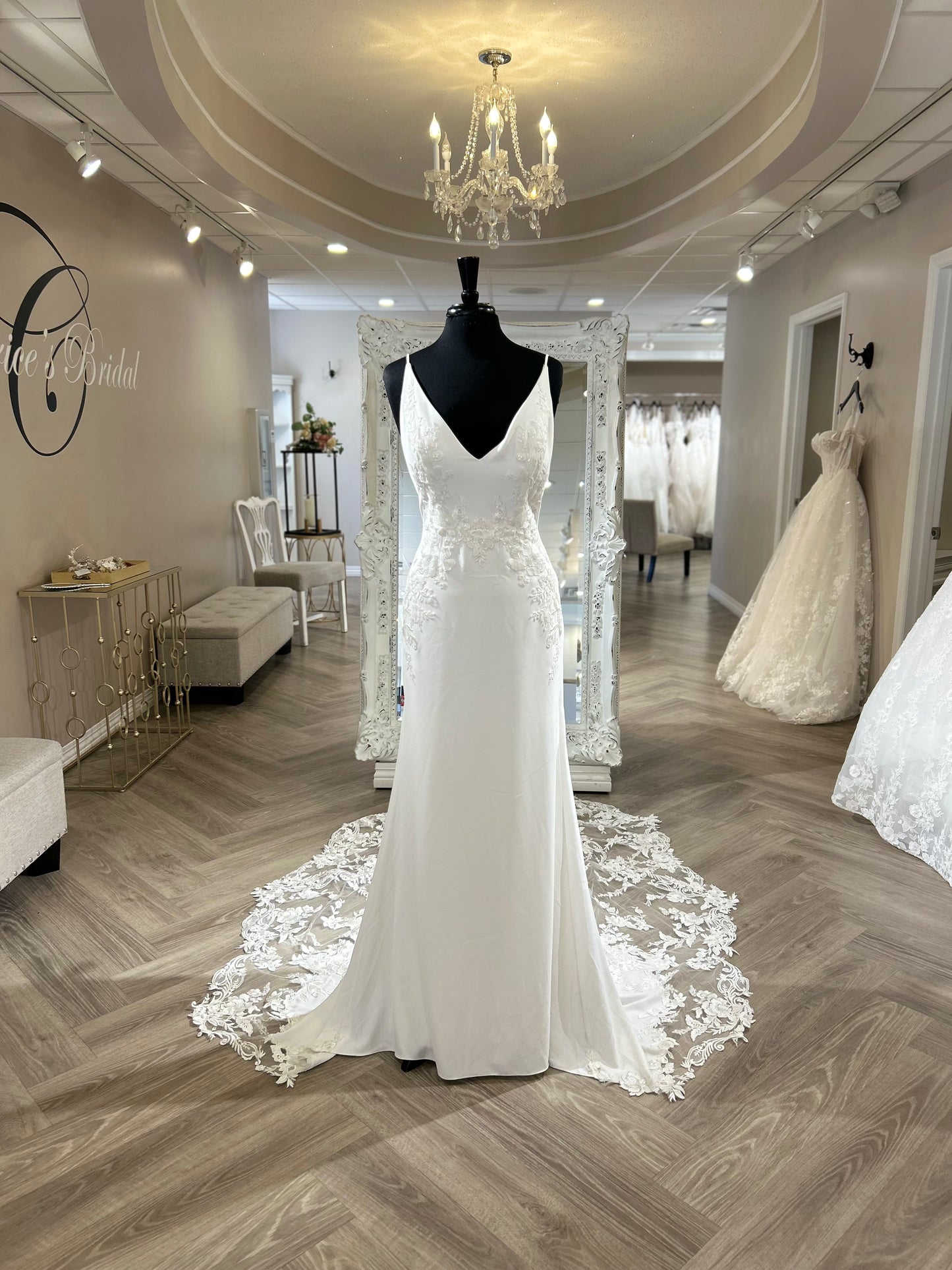 Tanner 22SW993A01 Maggie Sottero Wedding Gown