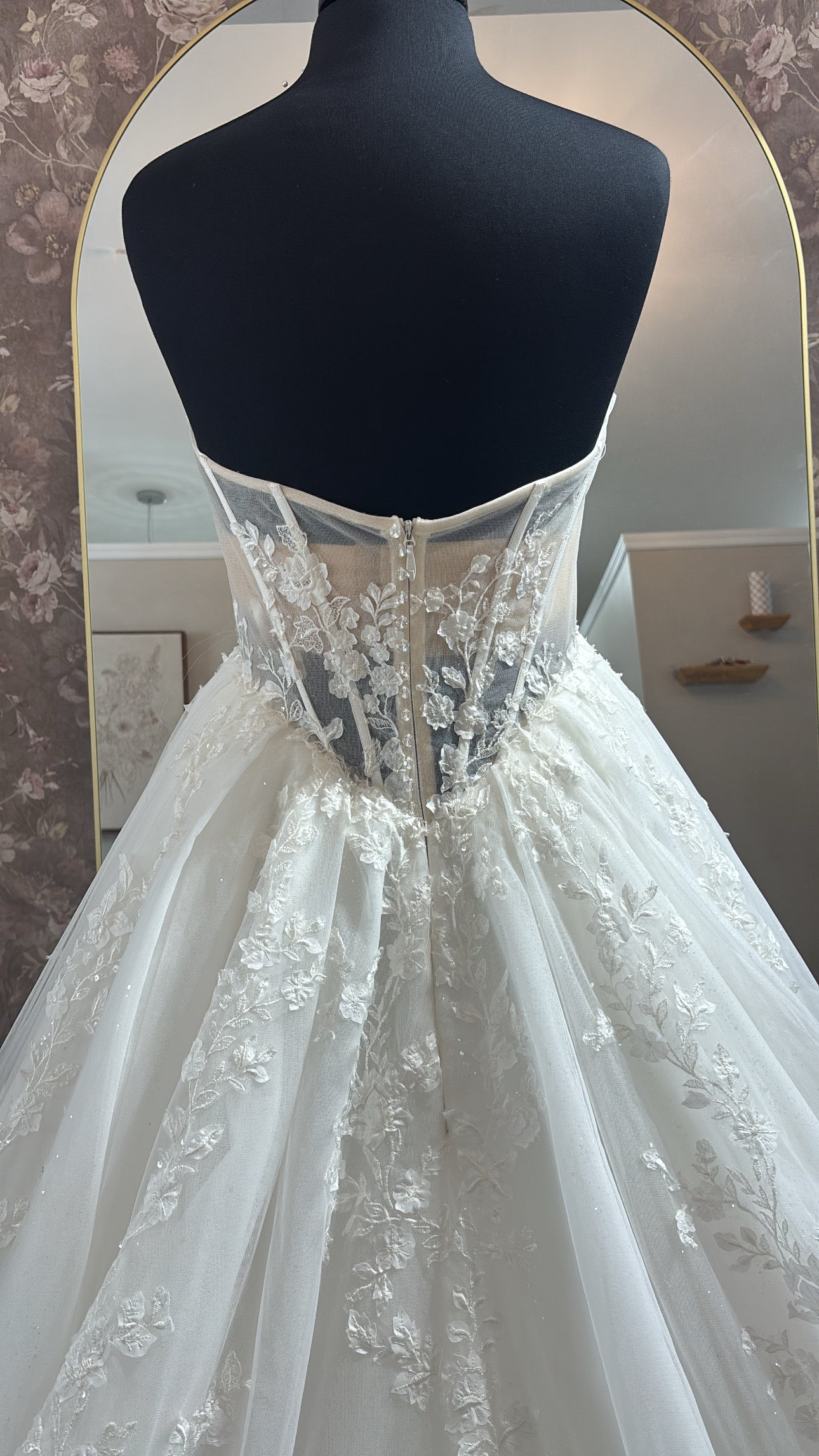 La Premiere Greta LPWTH23178 Wedding Gown