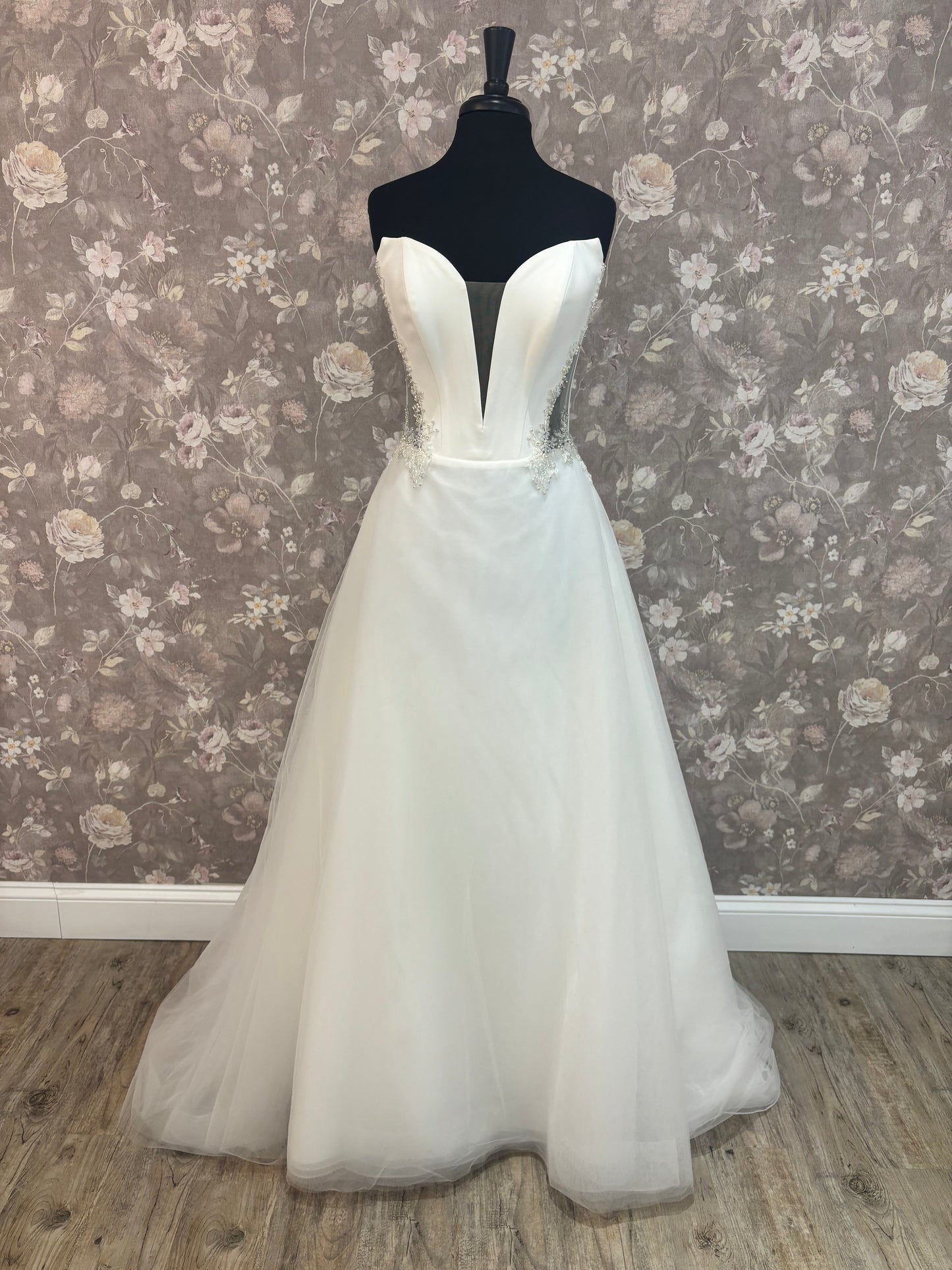 Casablanca 2562 Melrose Bridal Gown