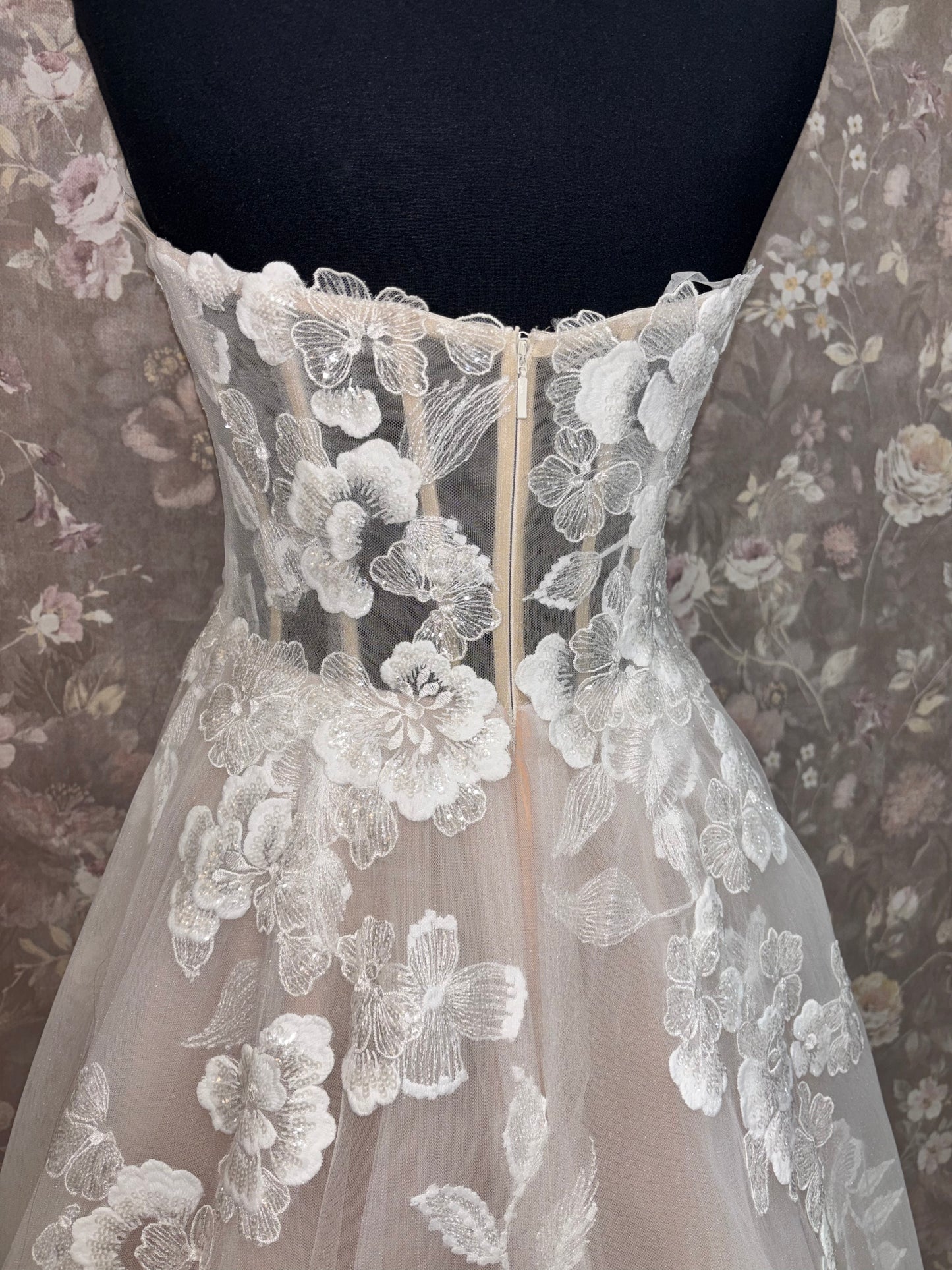 Casablanca 2559 Maude Wedding Gown