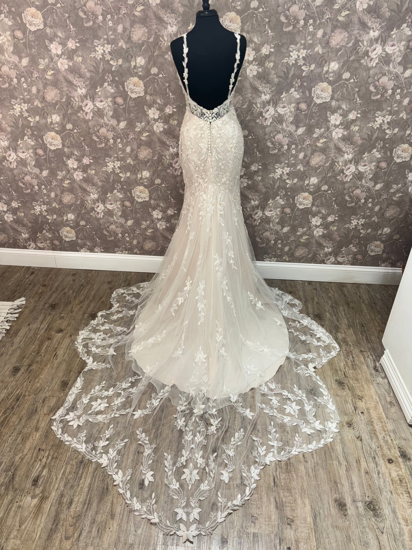 Maggie Sottero Jonah Lane 23SS635B01 Wedding Gown