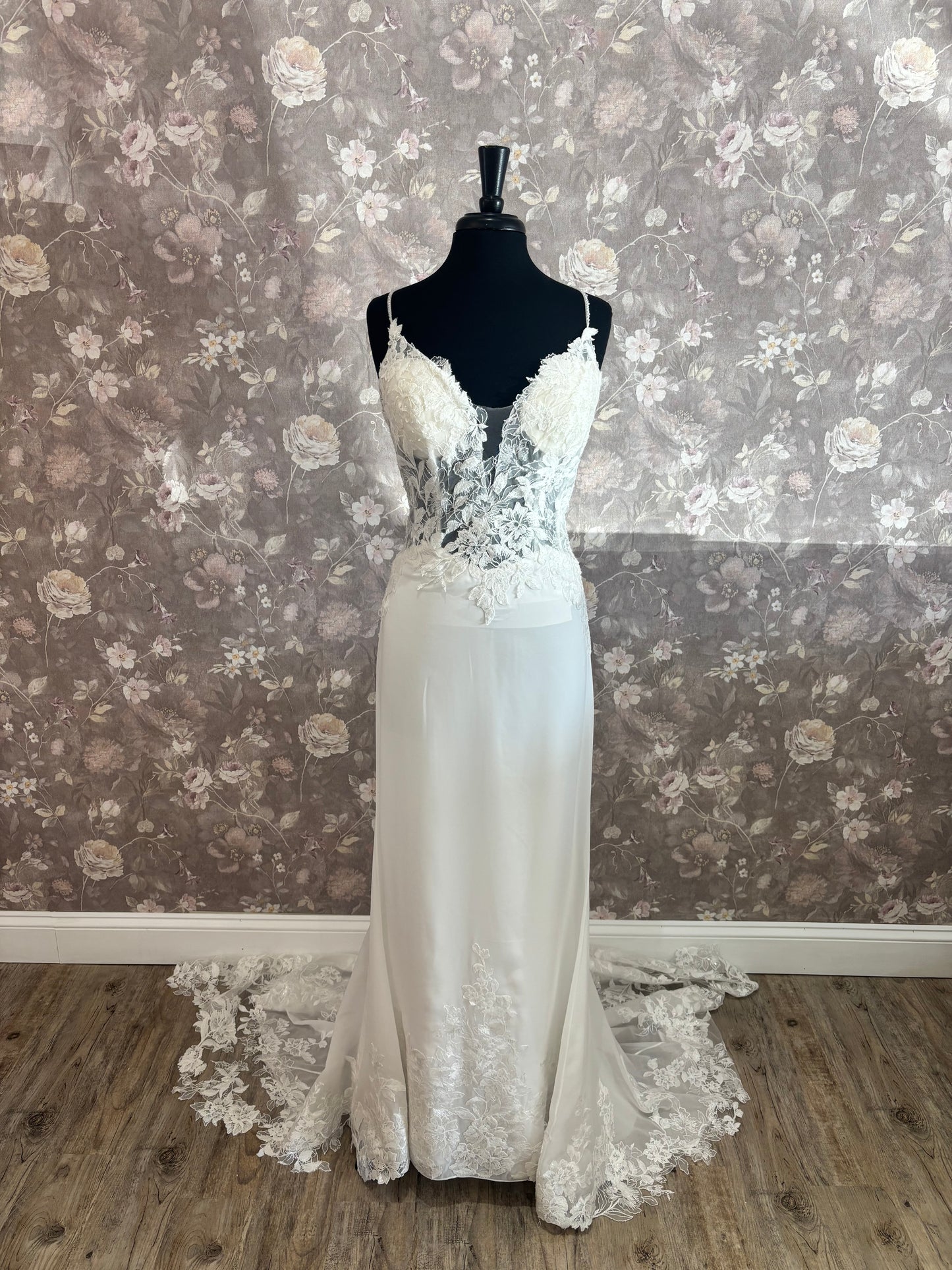 Casablanca 2460 Skylar Wedding Gown