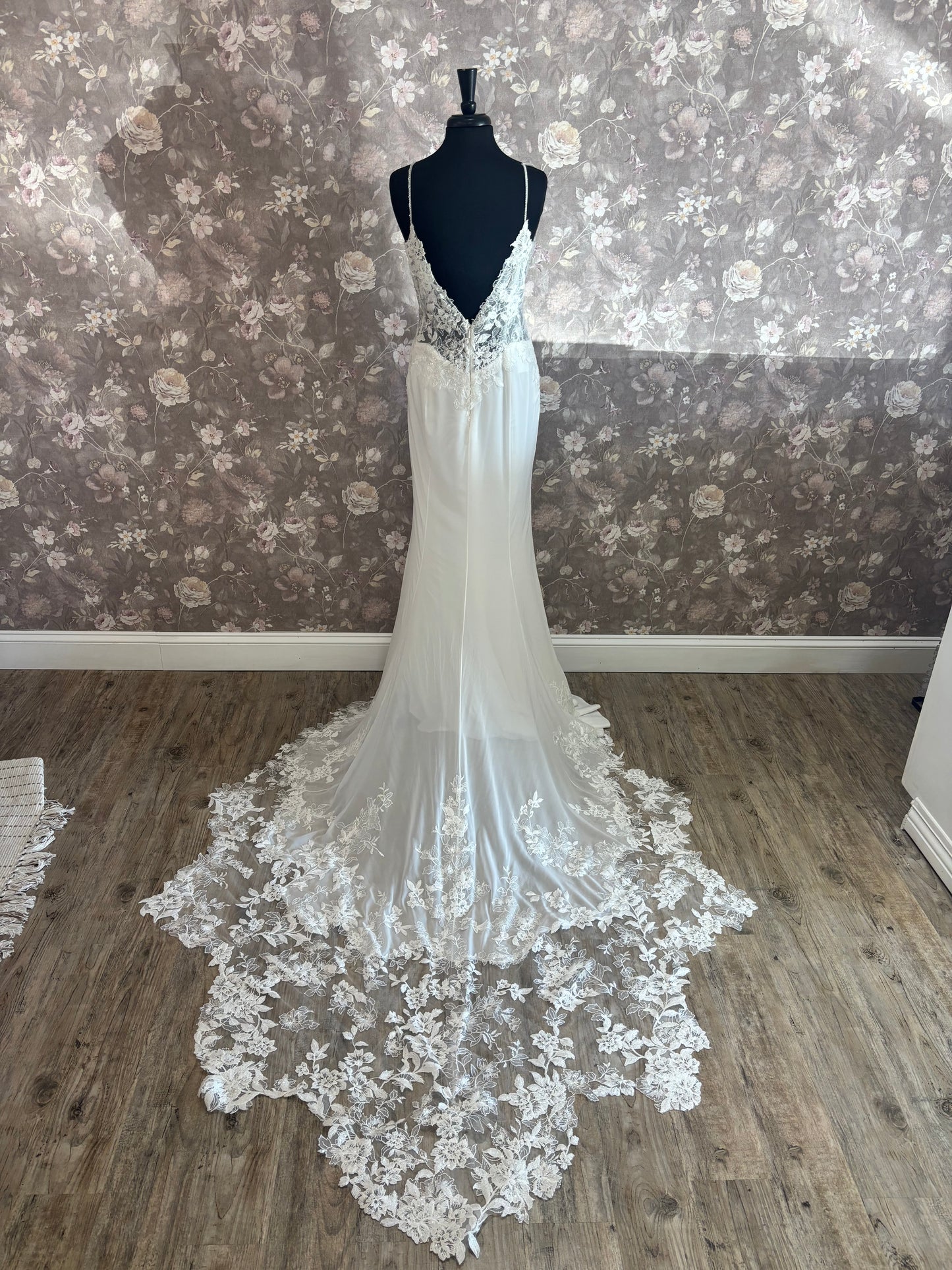 Casablanca 2460 Skylar Wedding Gown