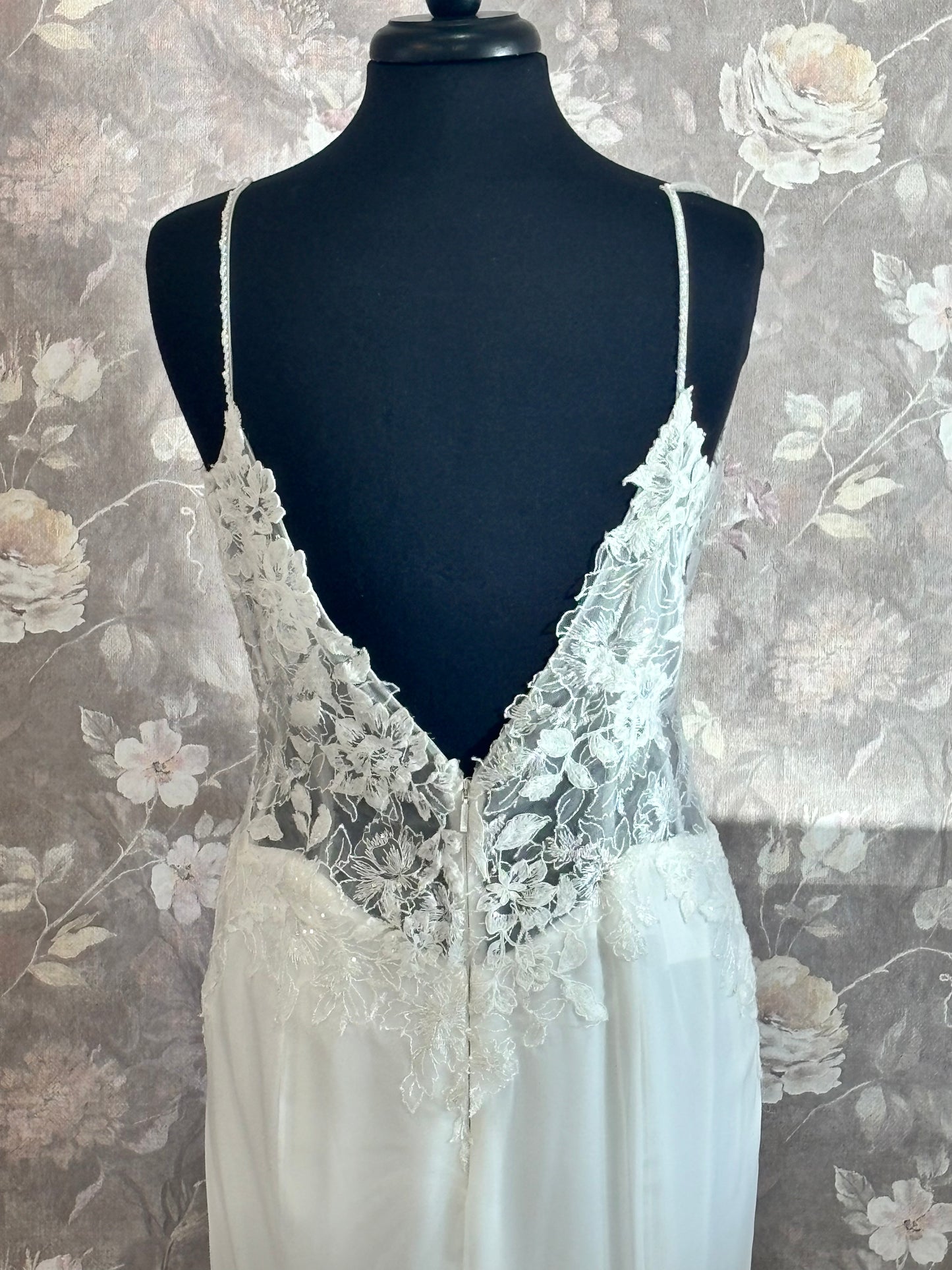 Casablanca 2460 Skylar Wedding Gown