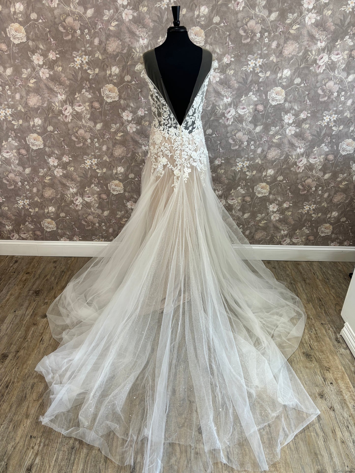 Casablanca 2469 Lena Wedding Gown