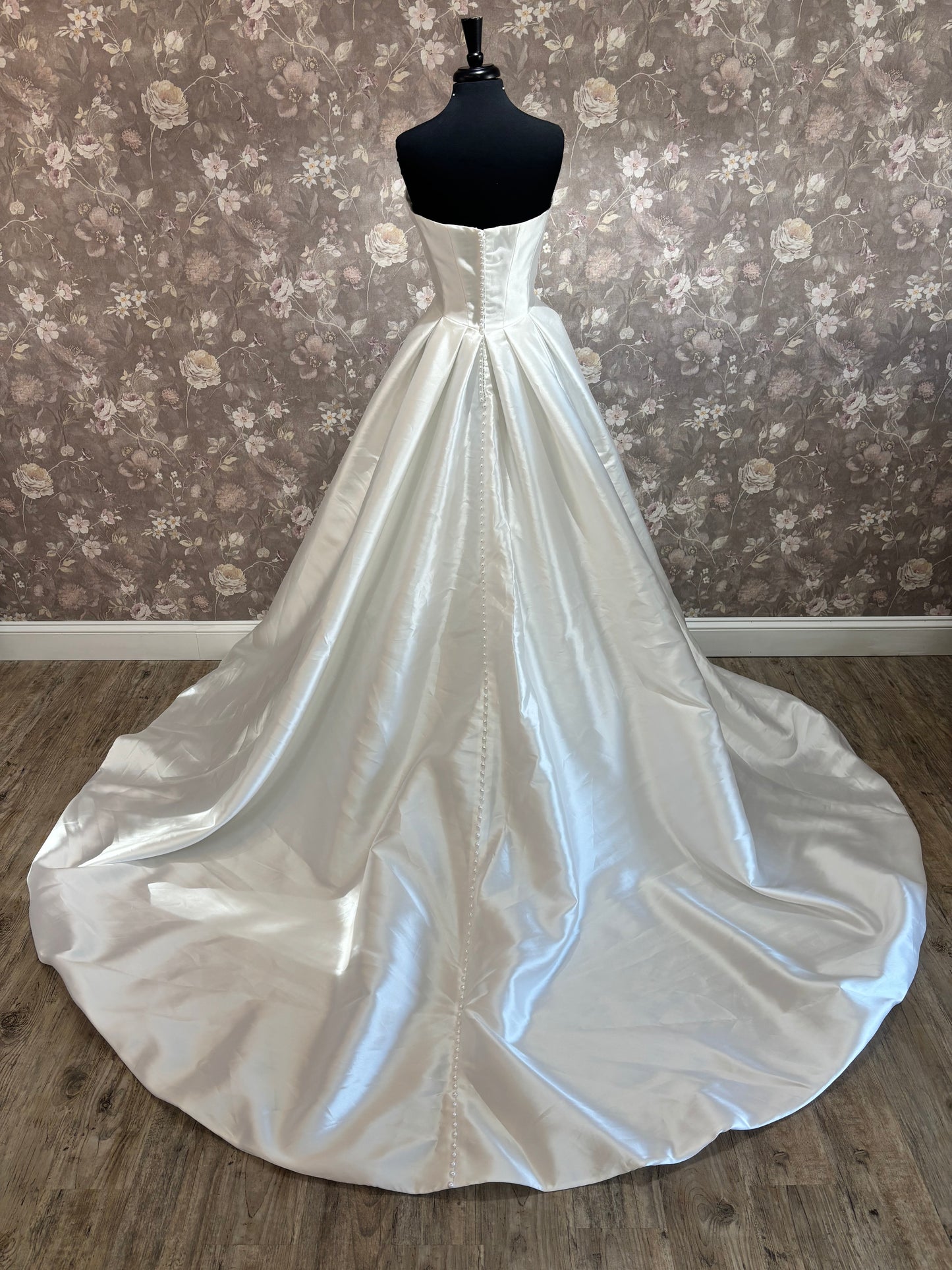 Olivia Clarice's Bridal Wedding Gown