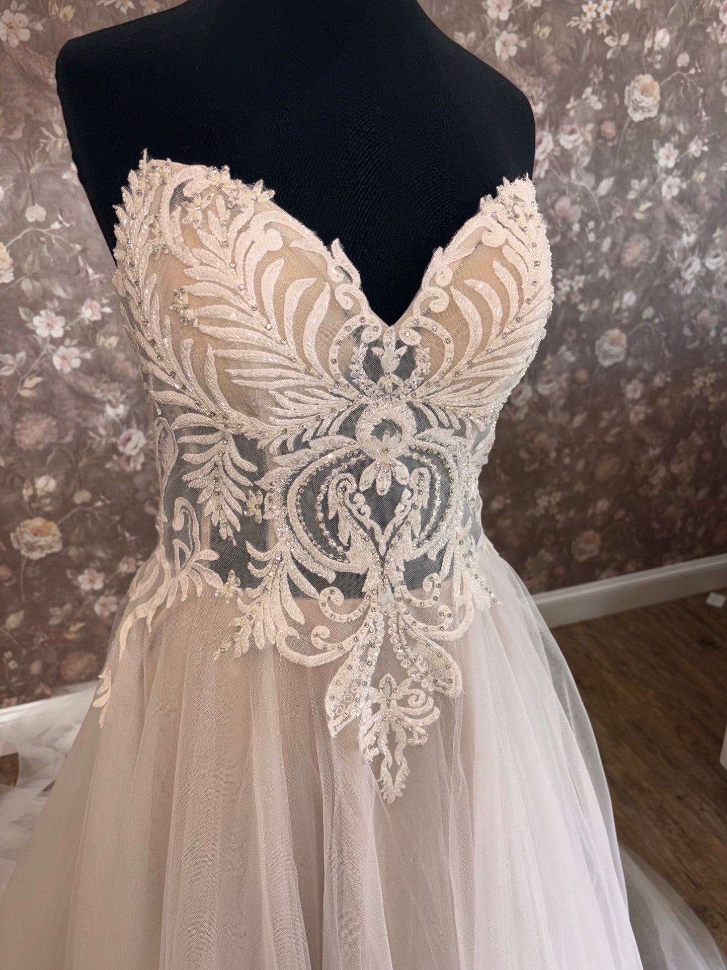 Casablanca 2512 Phoebe Wedding Gown