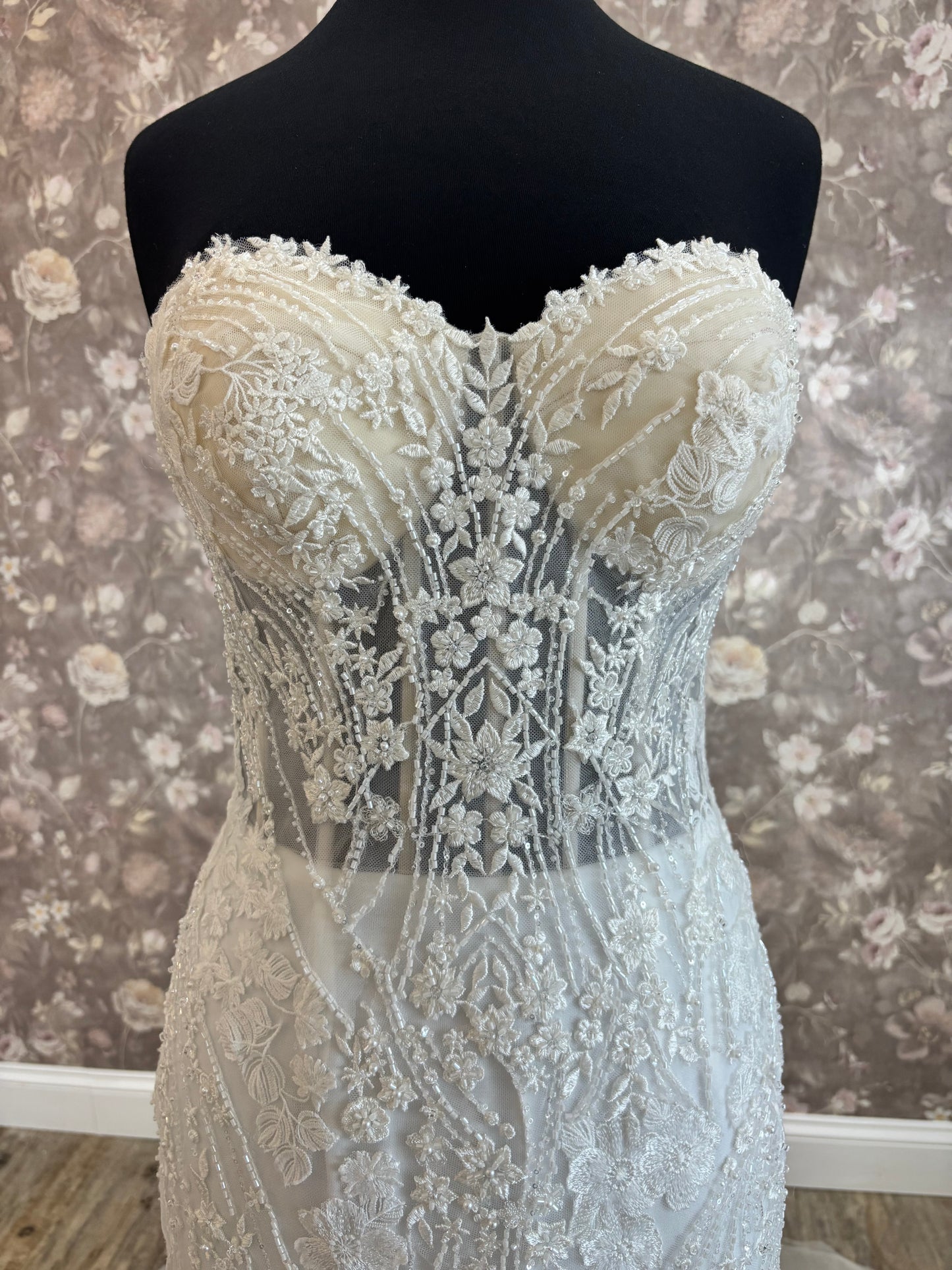 Casablanca 2532 Everest Wedding Gown