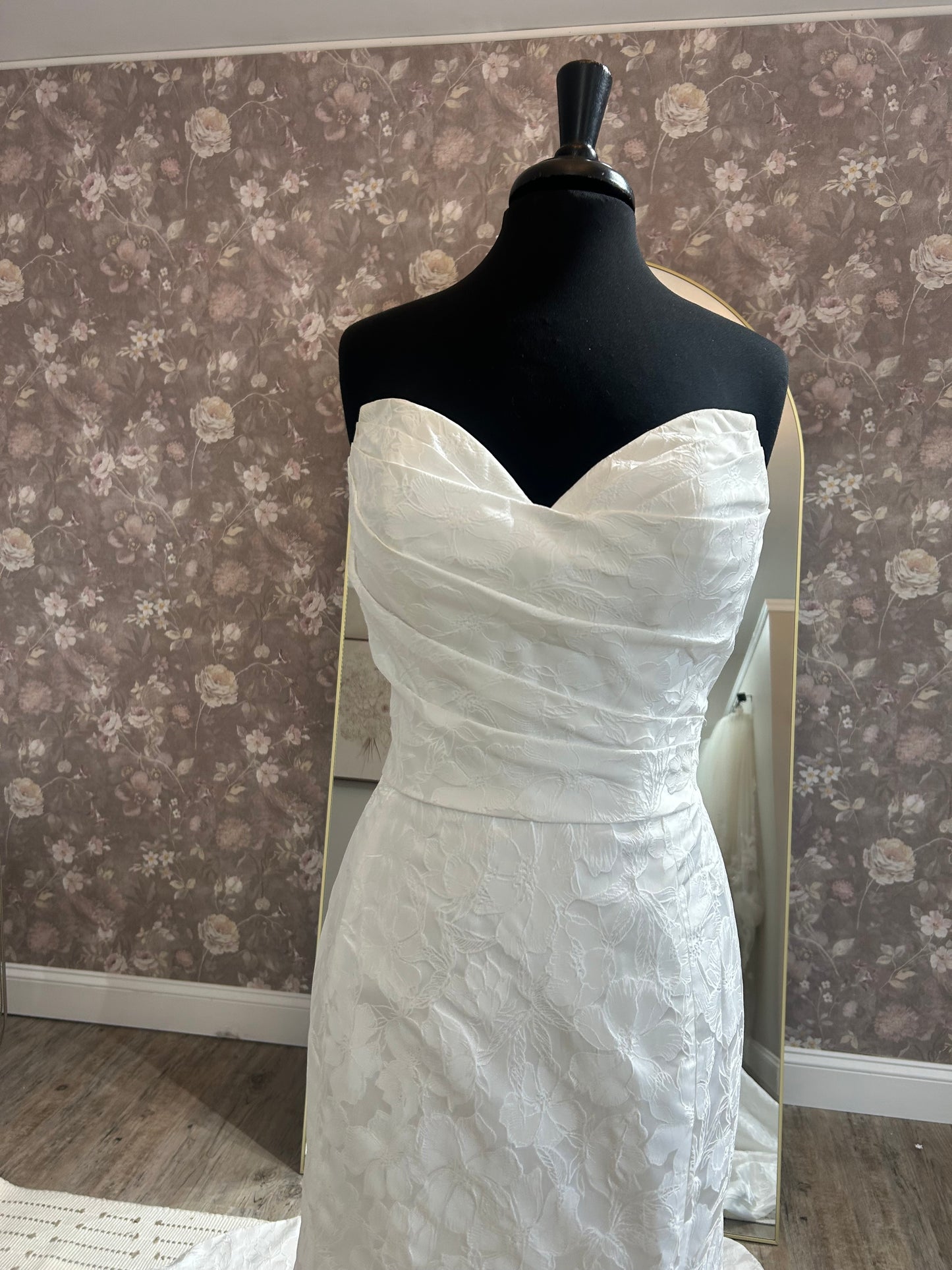 Maggie Sottero Hilo 24MS201A01 Wedding Gown