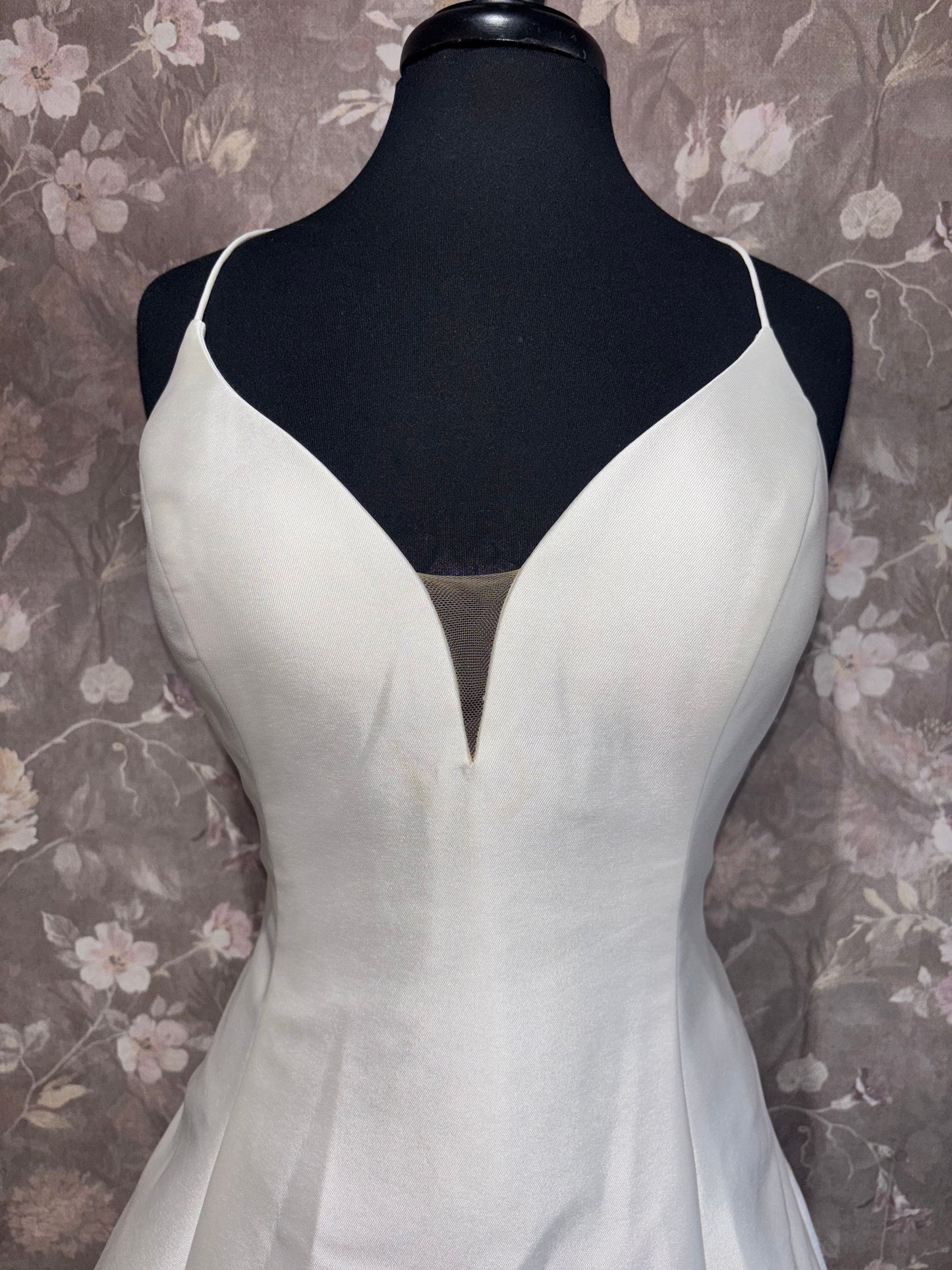Allure Abella E462 Ana Wedding Gown