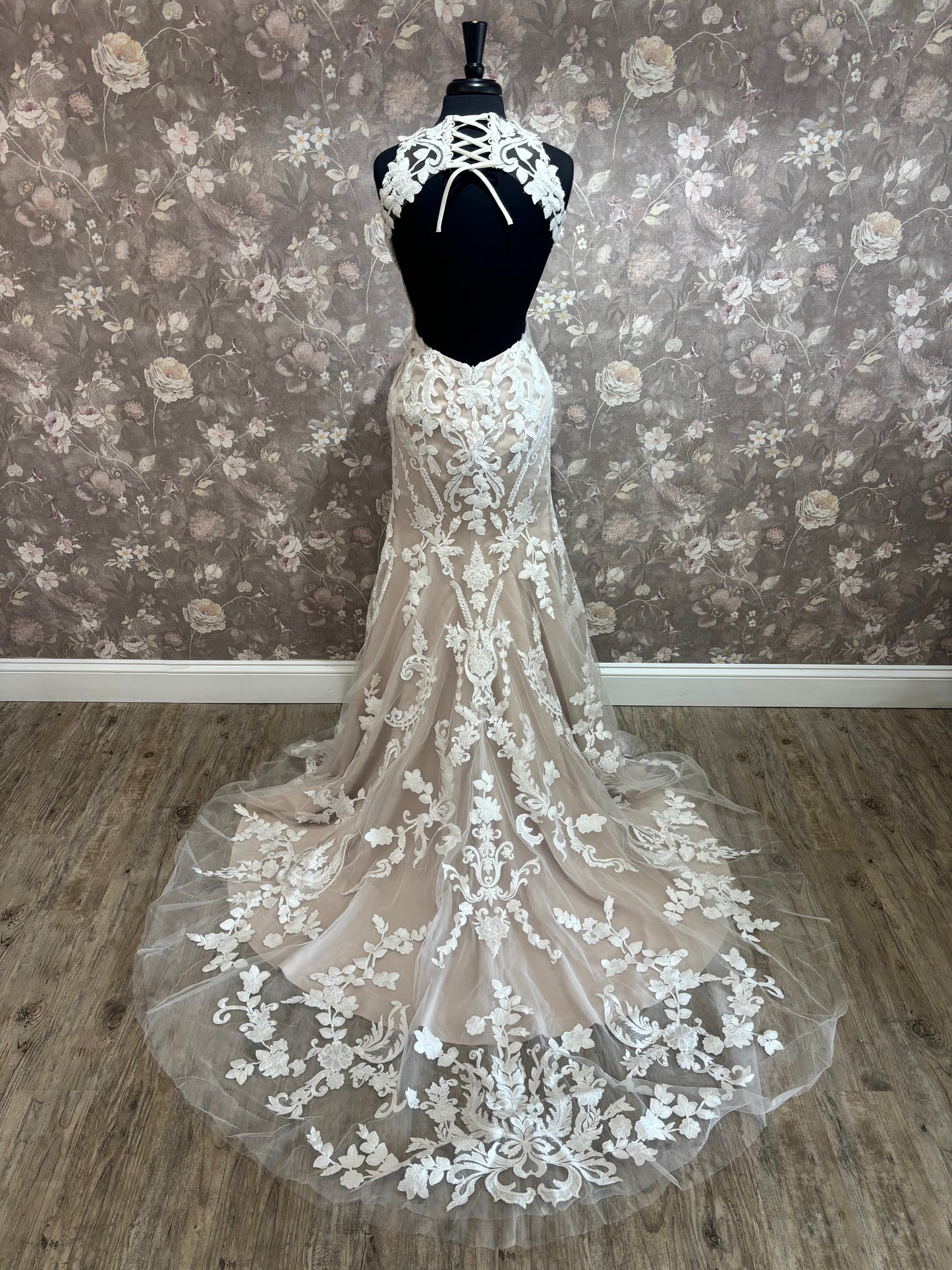 Casablanca BL448 Lyra Wedding Gown