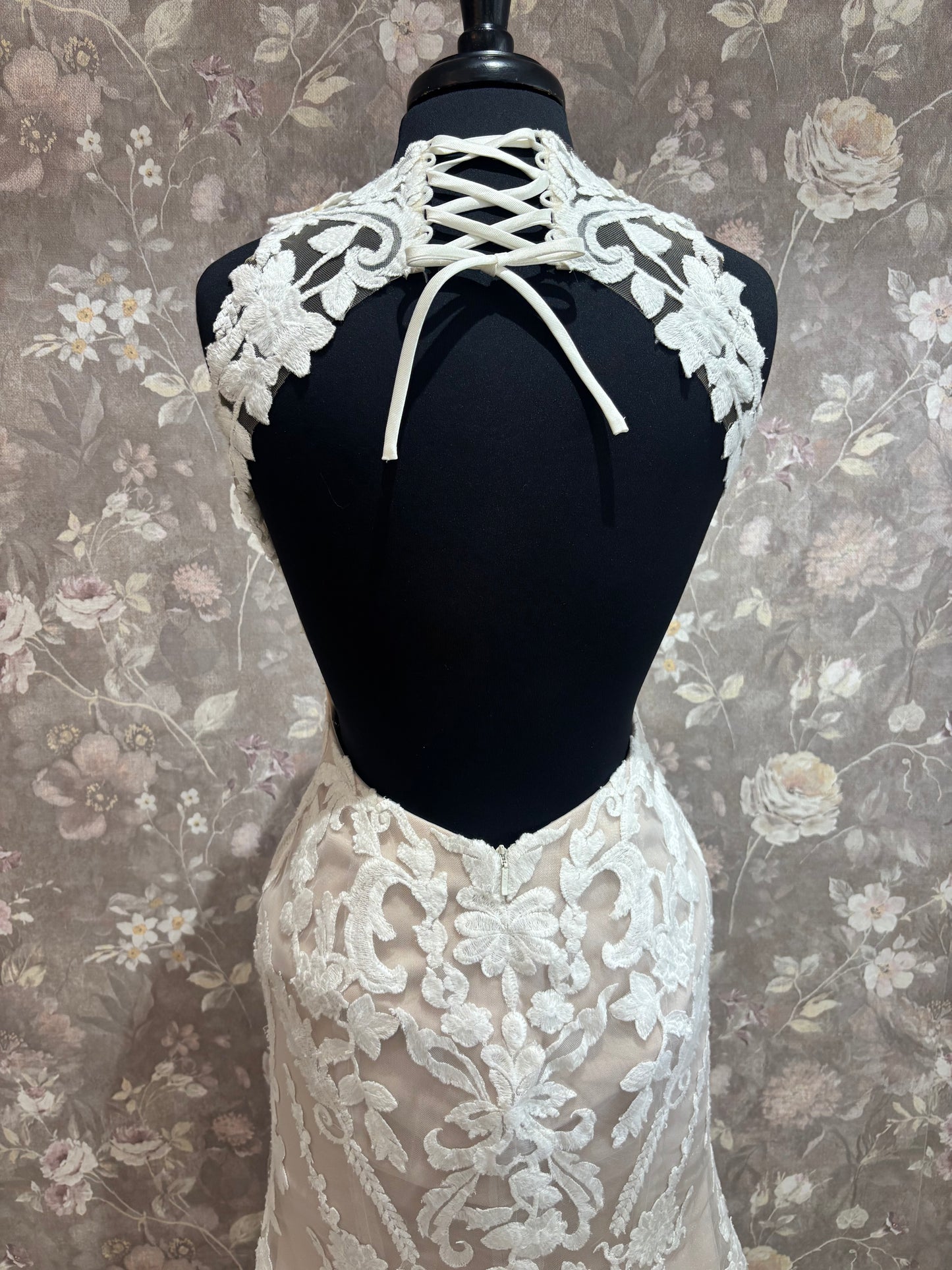 Casablanca BL448 Lyra Wedding Gown