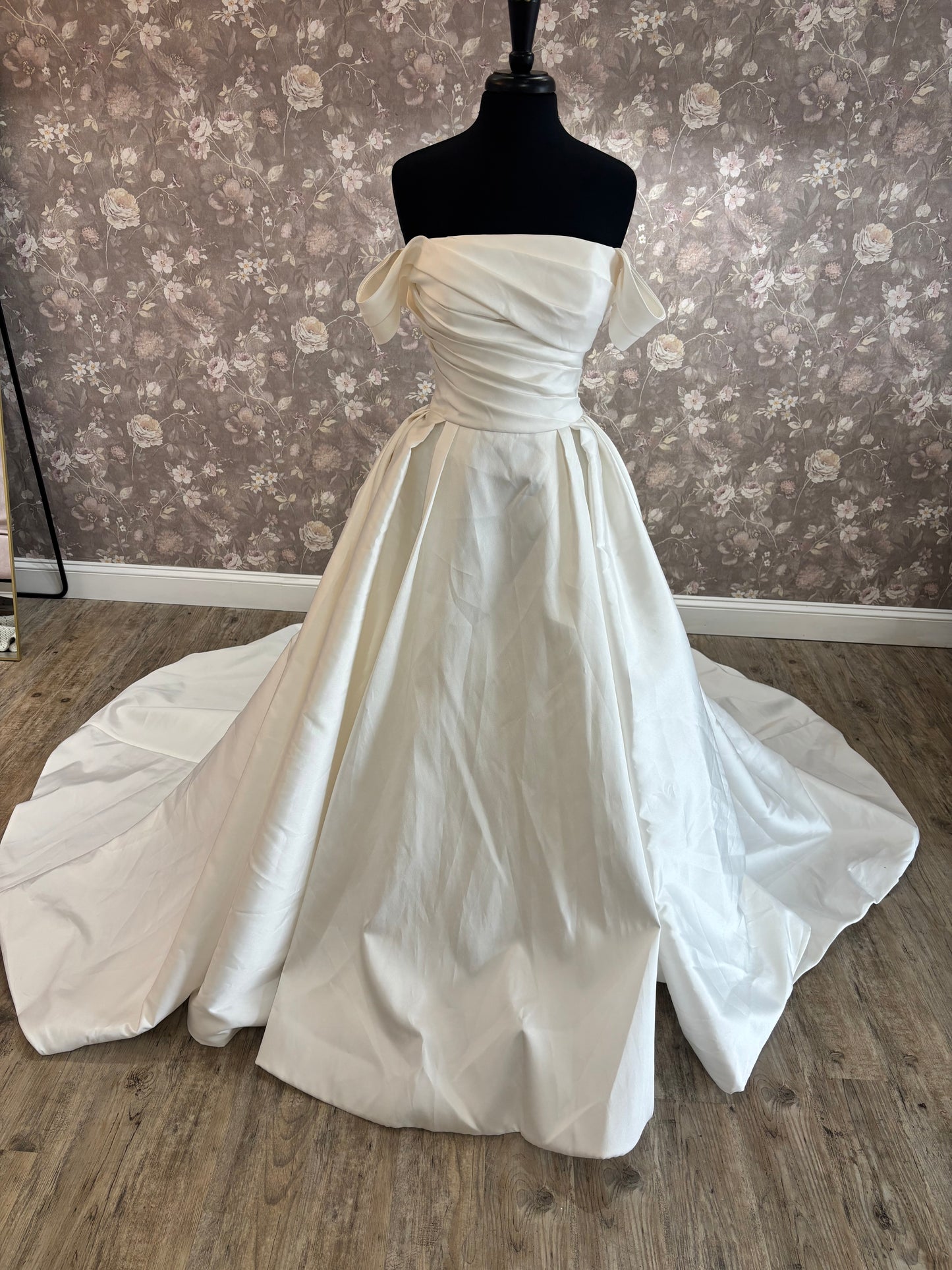 Martin Thornburg MT8112 Wren Wedding Gown