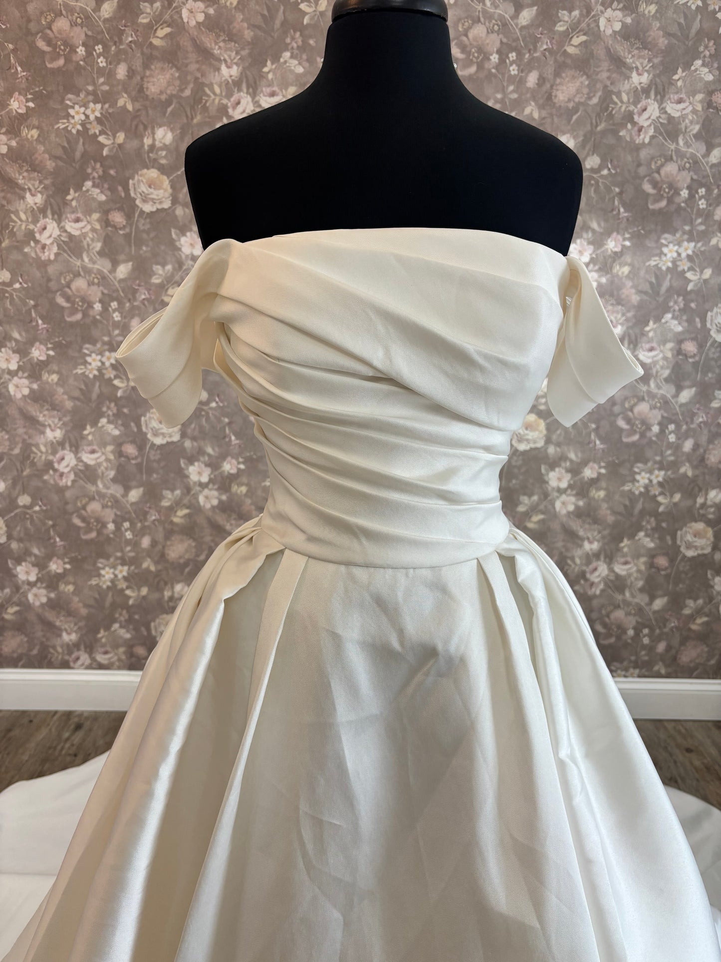 Martin Thornburg MT8112 Wren Wedding Gown