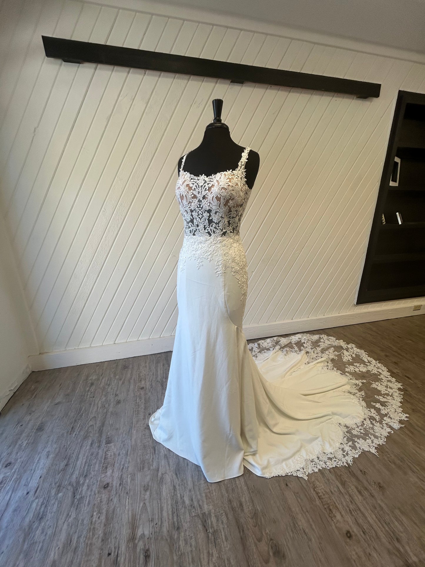 Maggie Rebecca Ingram Sadie 22RK511A01 Wedding Gown