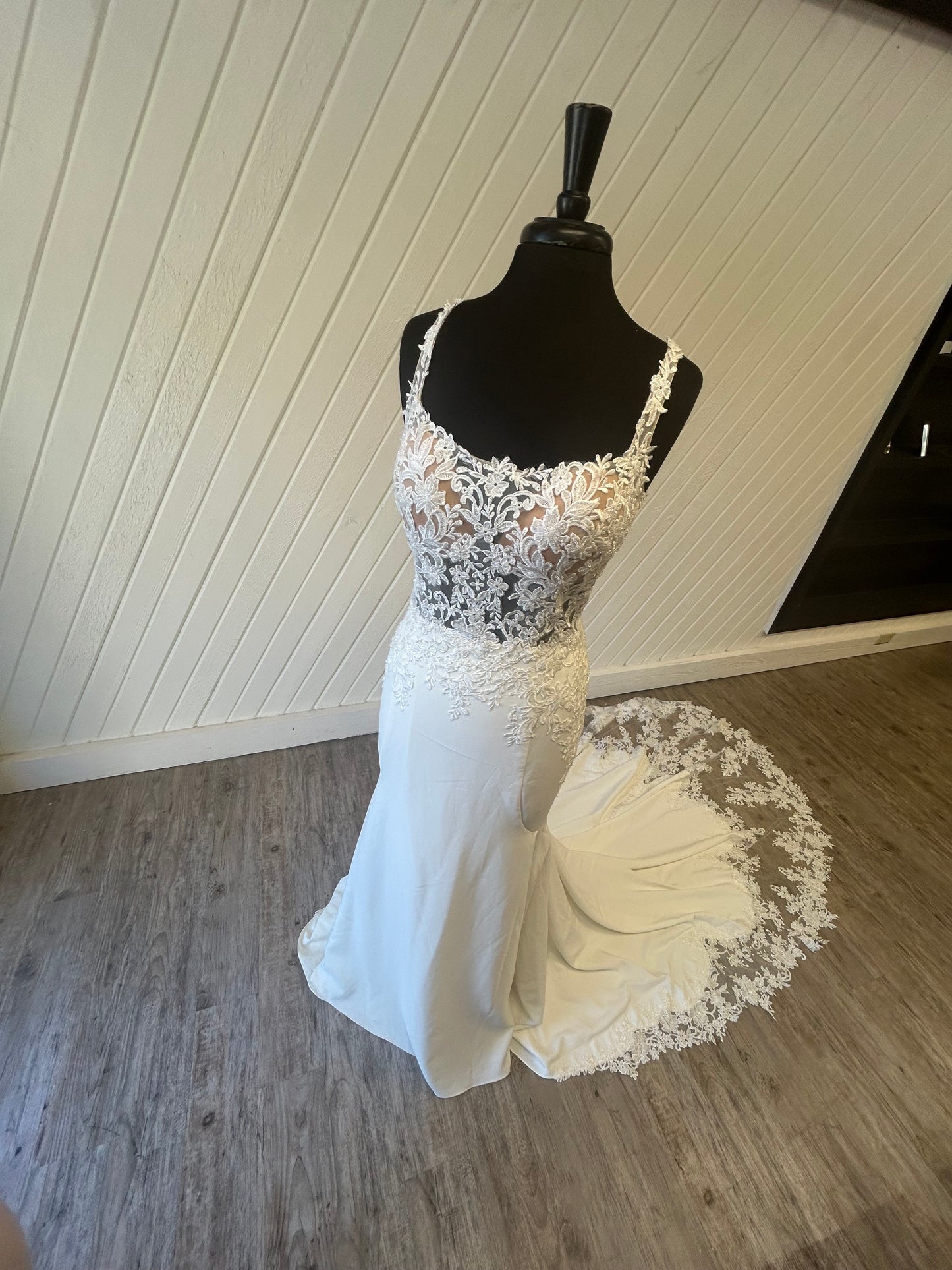 Maggie Rebecca Ingram Sadie 22RK511A01 Wedding Gown