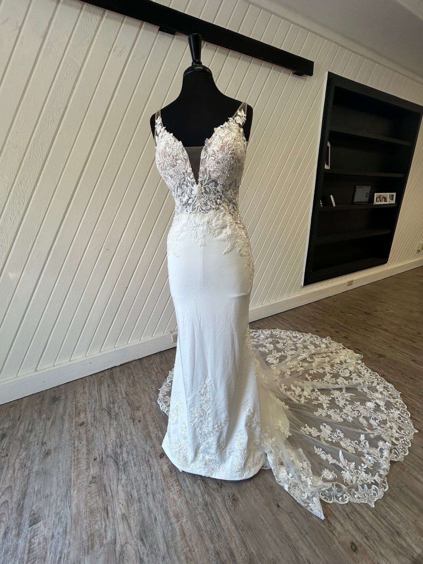 Maggie Sottero Octavia 22SK986A01 Wedding Gown