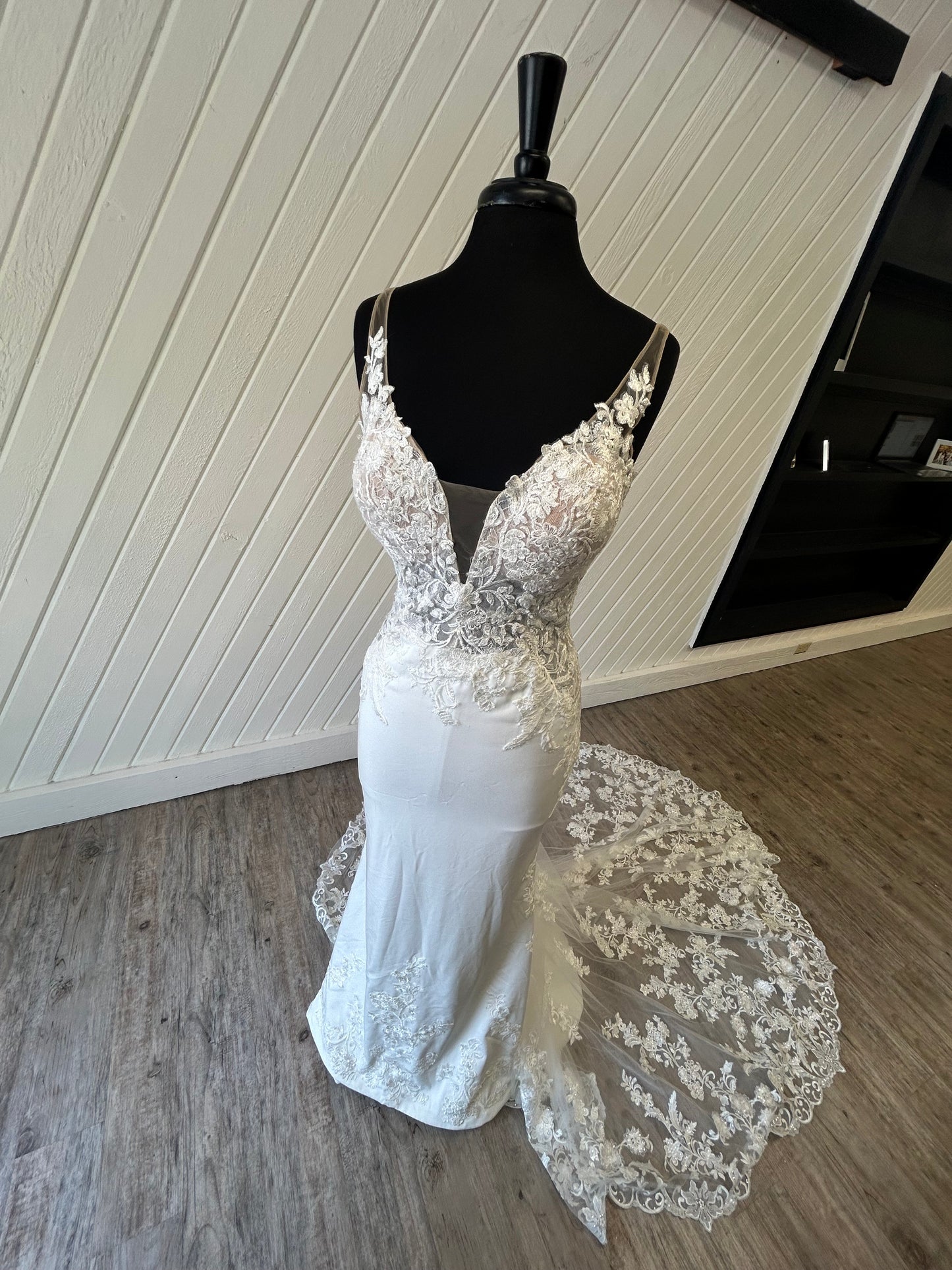 Maggie Sottero Octavia 22SK986A01 Wedding Gown