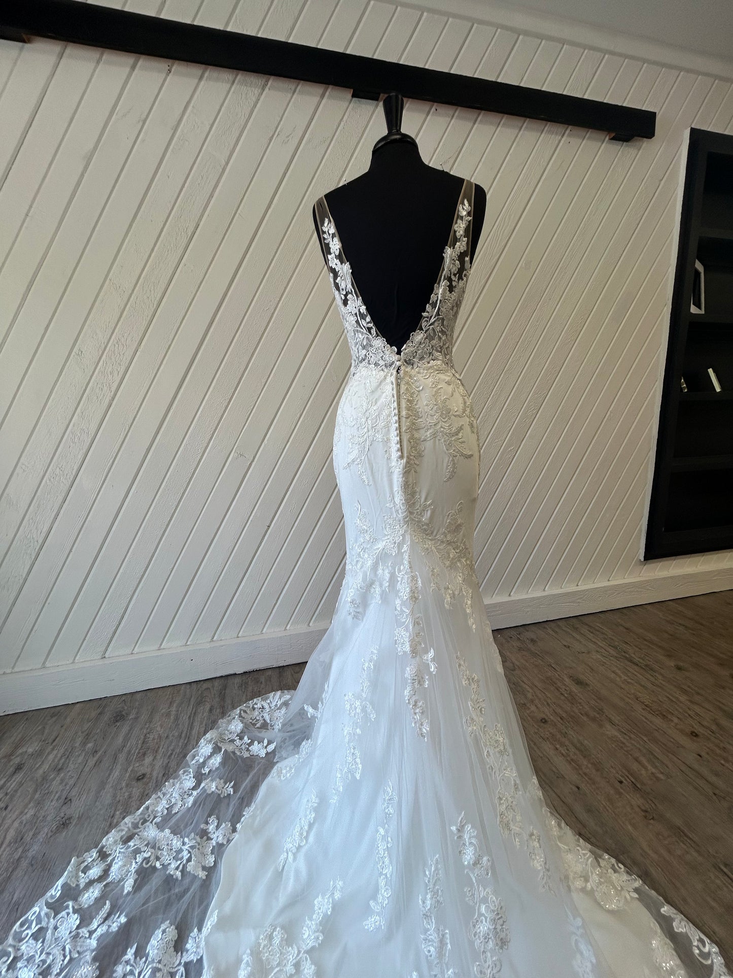 Maggie Sottero Octavia 22SK986A01 Wedding Gown