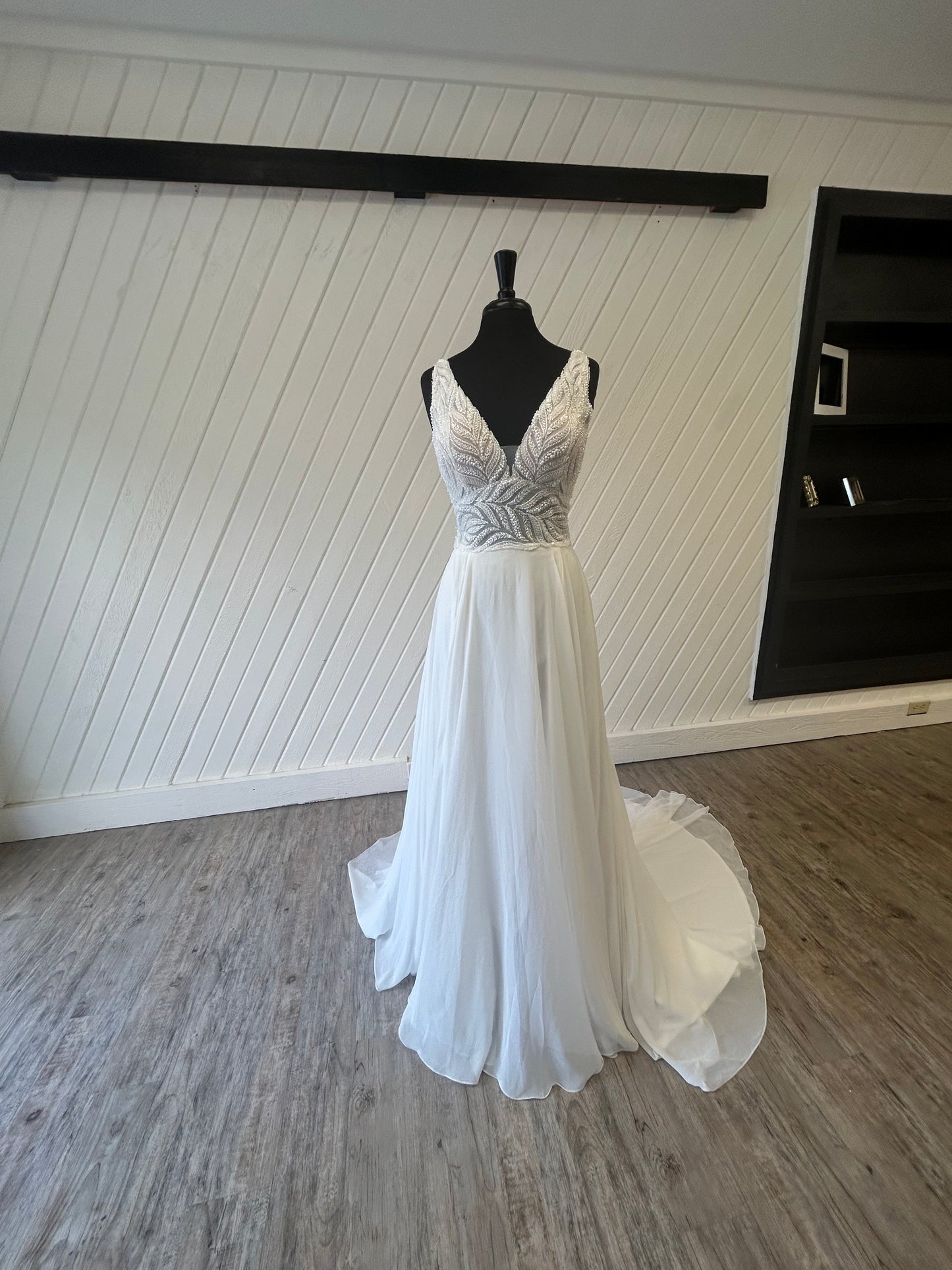 Maggie Sottero Maurelle 23MS650A01 Wedding Gown