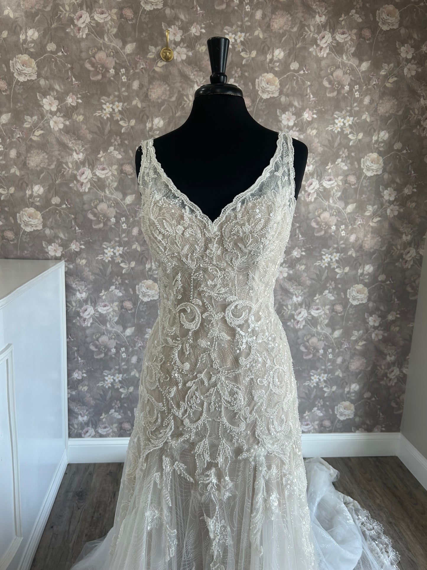Maggie Sottero Brynn 22SK007B01 Wedding Gown