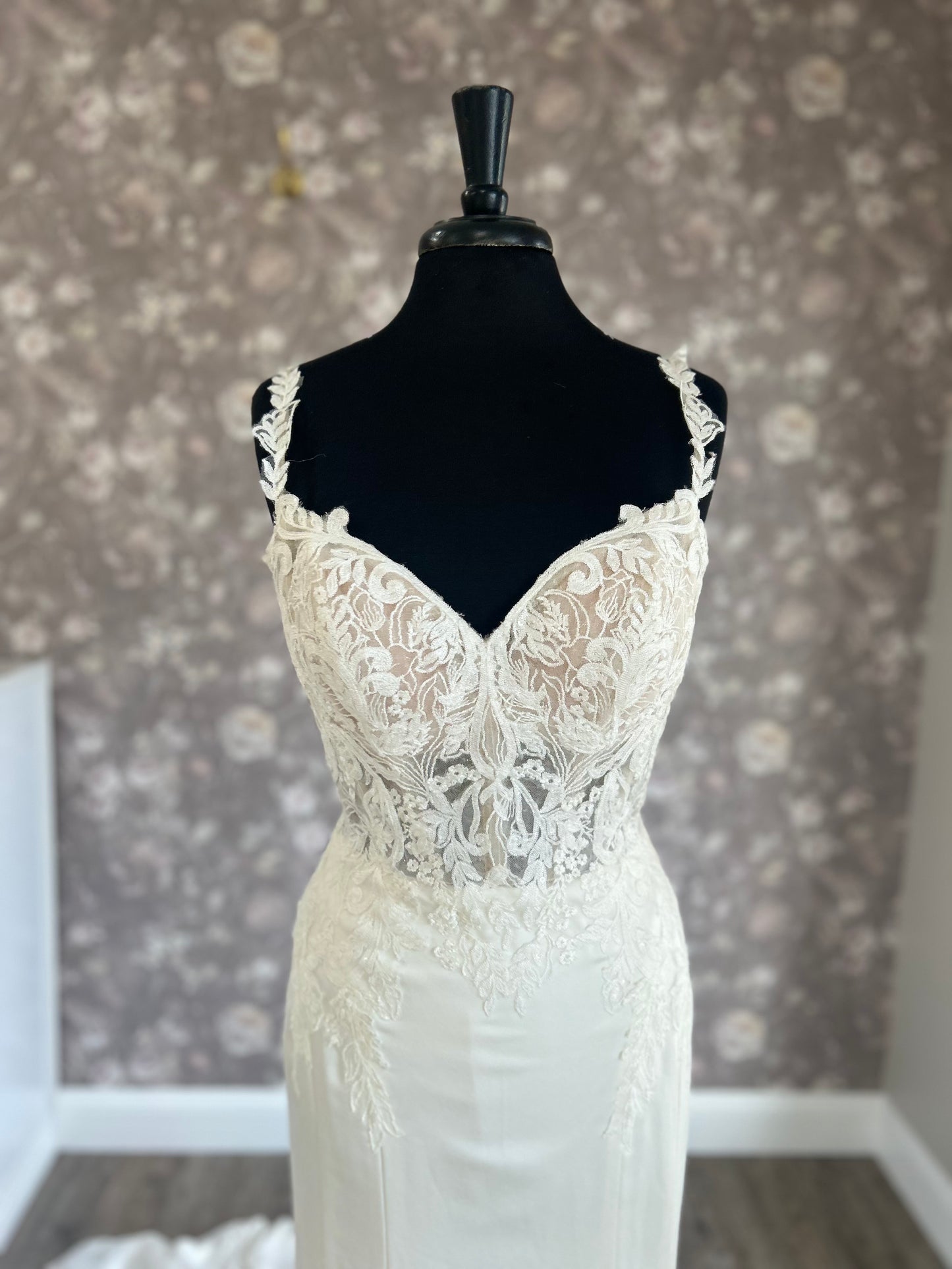 Maggie Sottero Joyce 23RC125A01 Wedding Gown