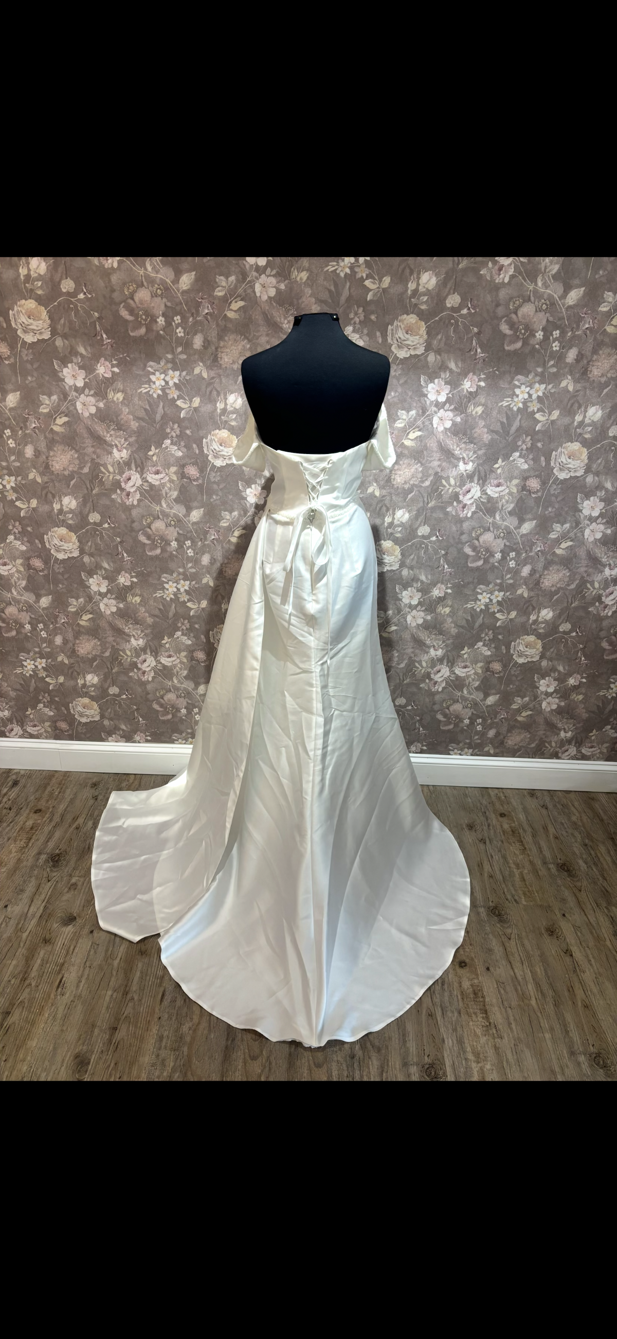 Chelsea Legacy Collection Wedding Gown