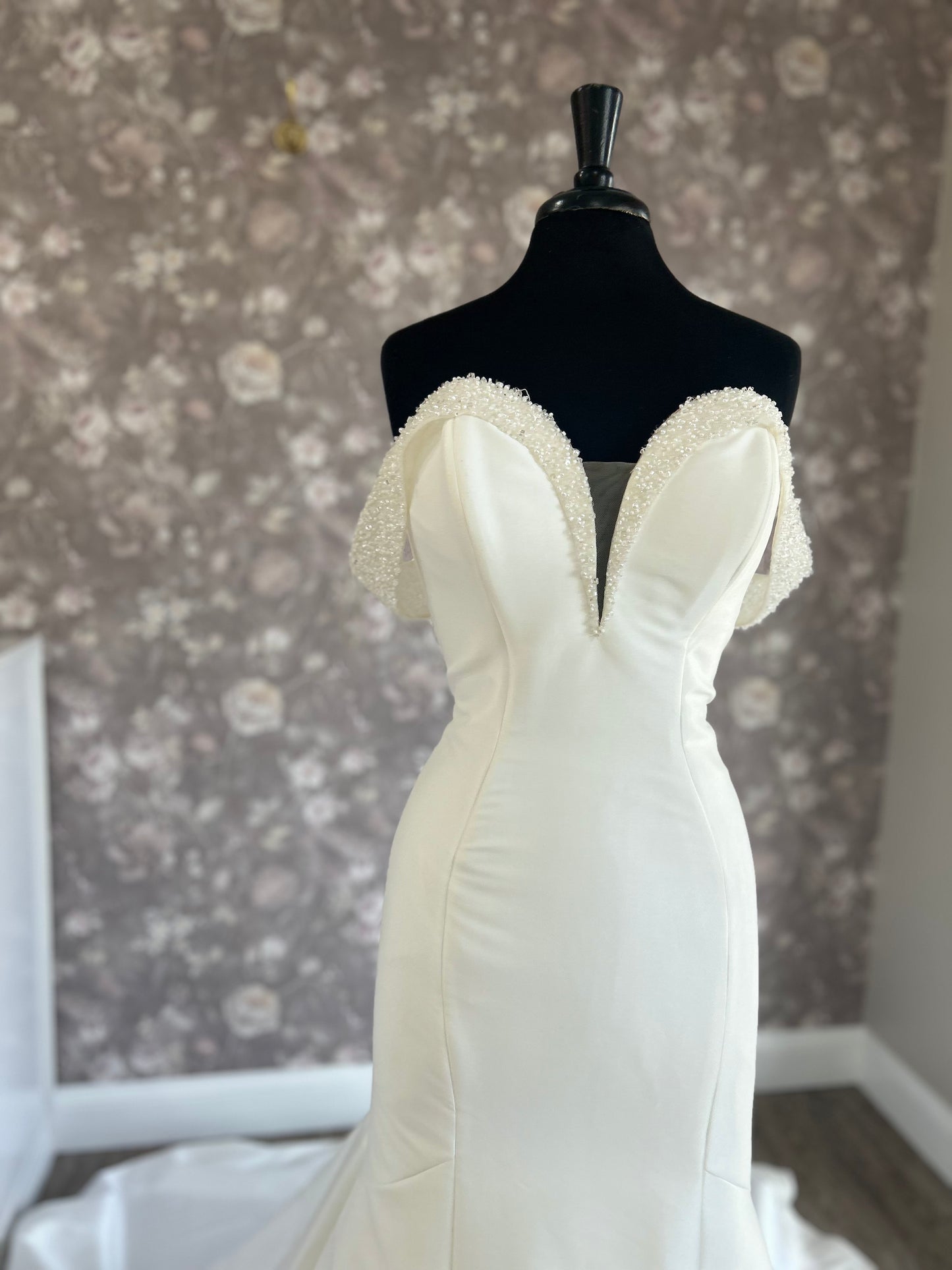 Maggie Sottero Fabienne 23SC119A01 Wedding Gown