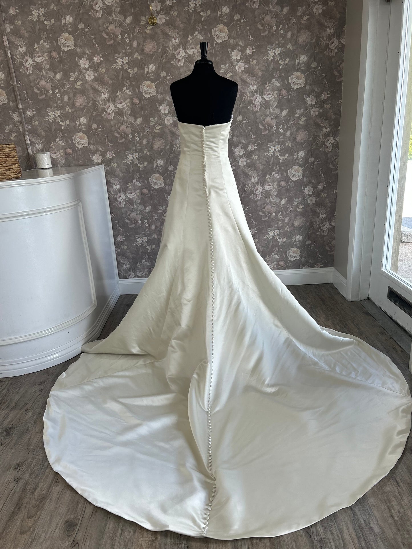 Martin Thornburg 219203STN Joni Marie Wedding Gown