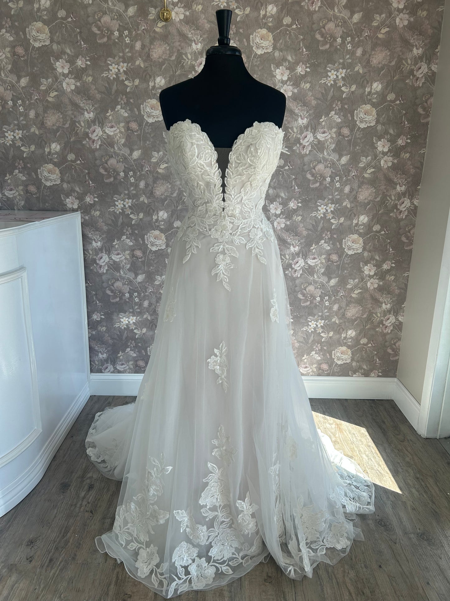 Maggie Sottero Britney 22MC932A02 (Organza Skirt) Wedding Gown