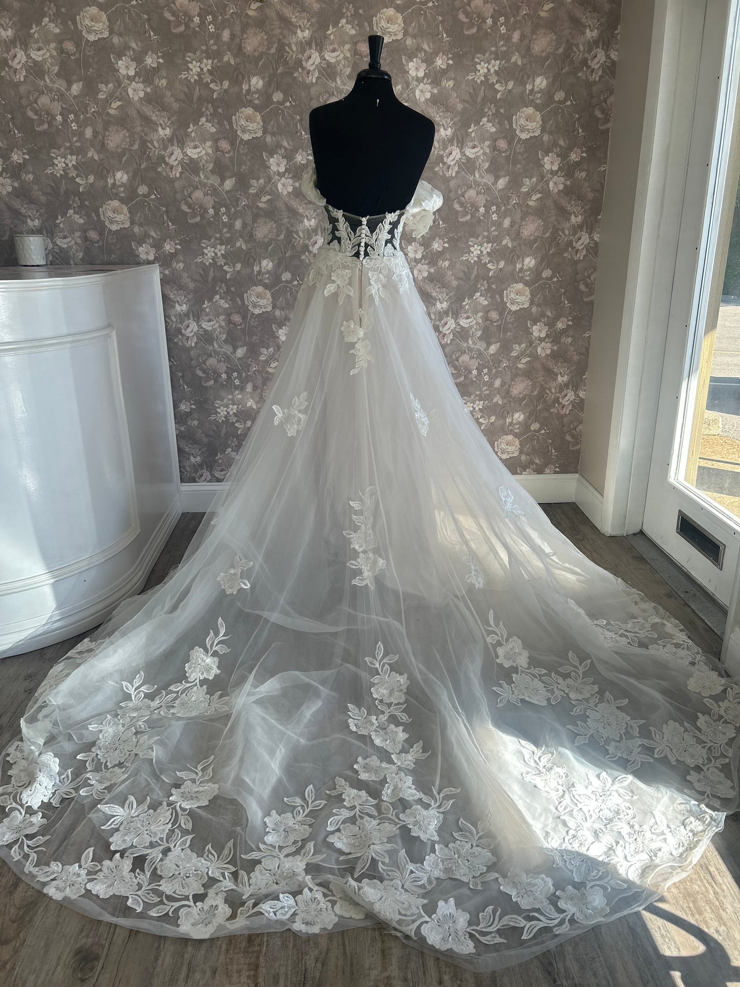 Maggie Sottero Britney 22MC932A02 (Organza Skirt) Wedding Gown